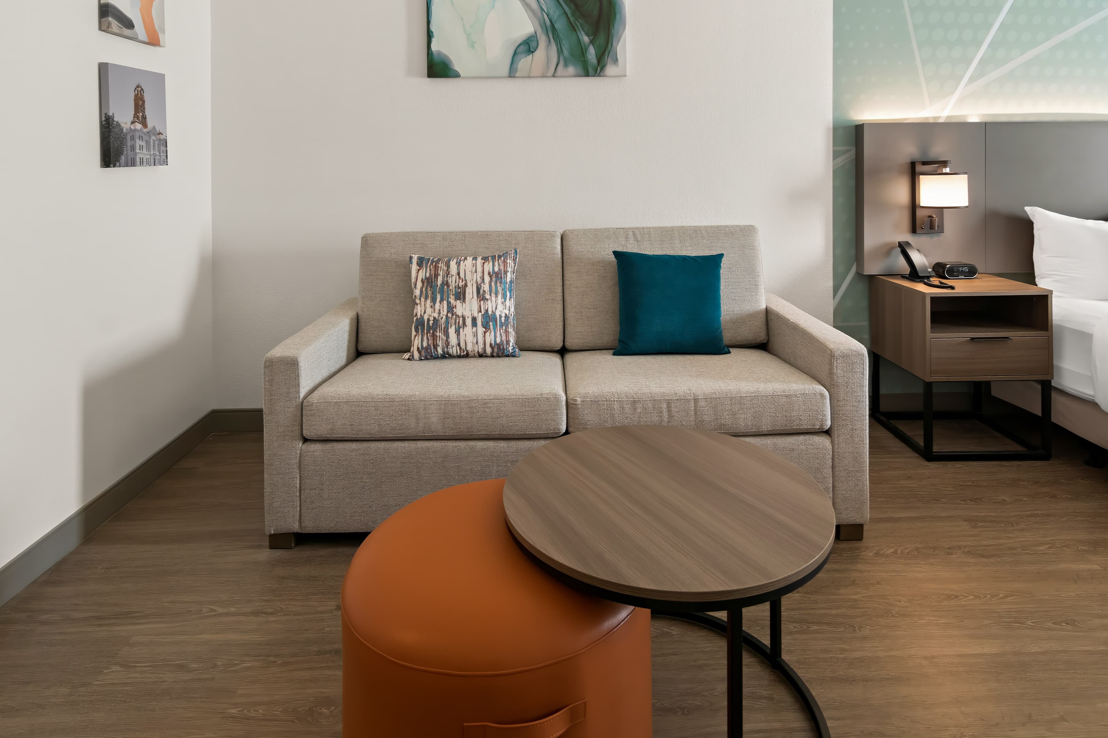 Comfort Suites Granbury - Image 4