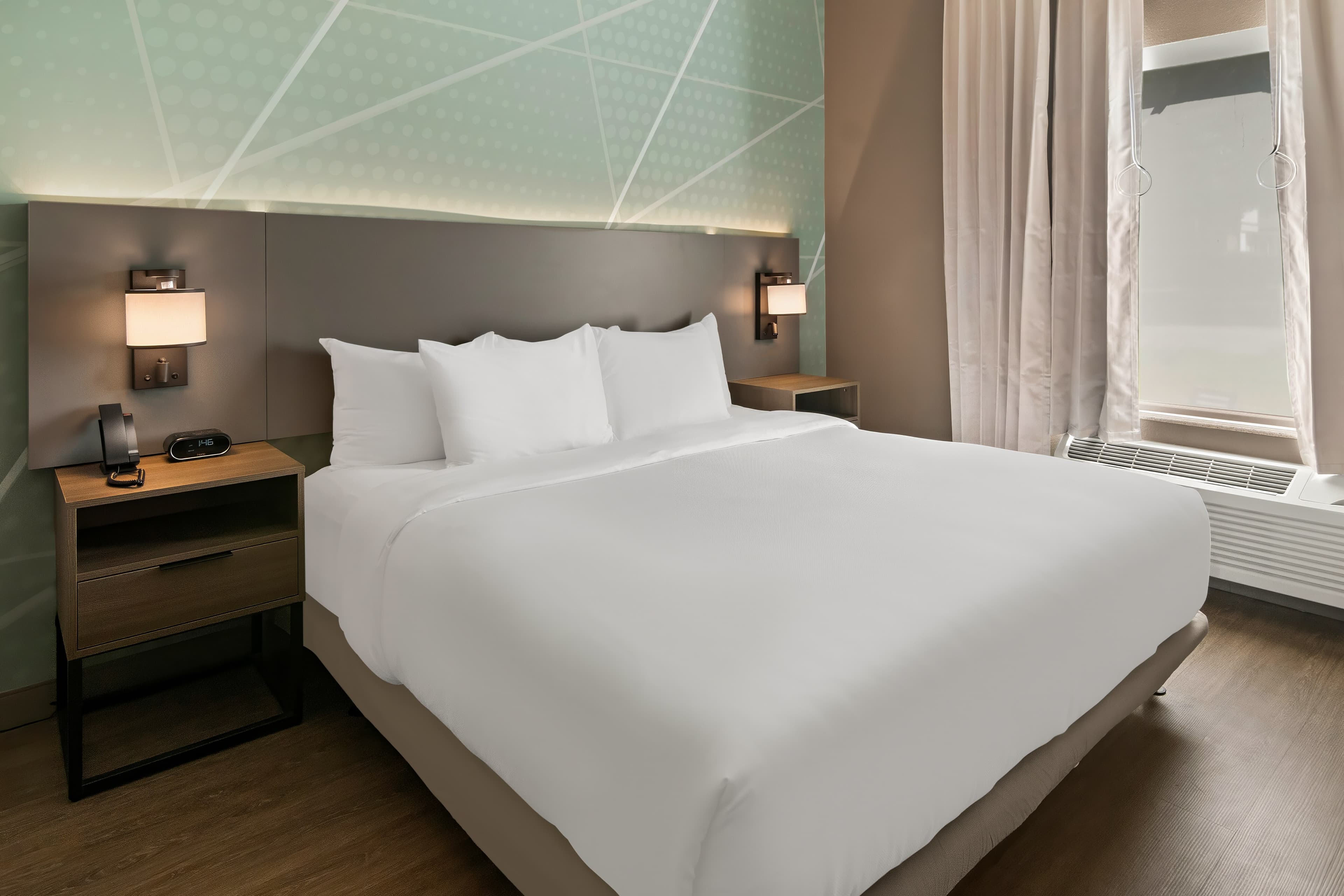 Comfort Suites Granbury - Image 5