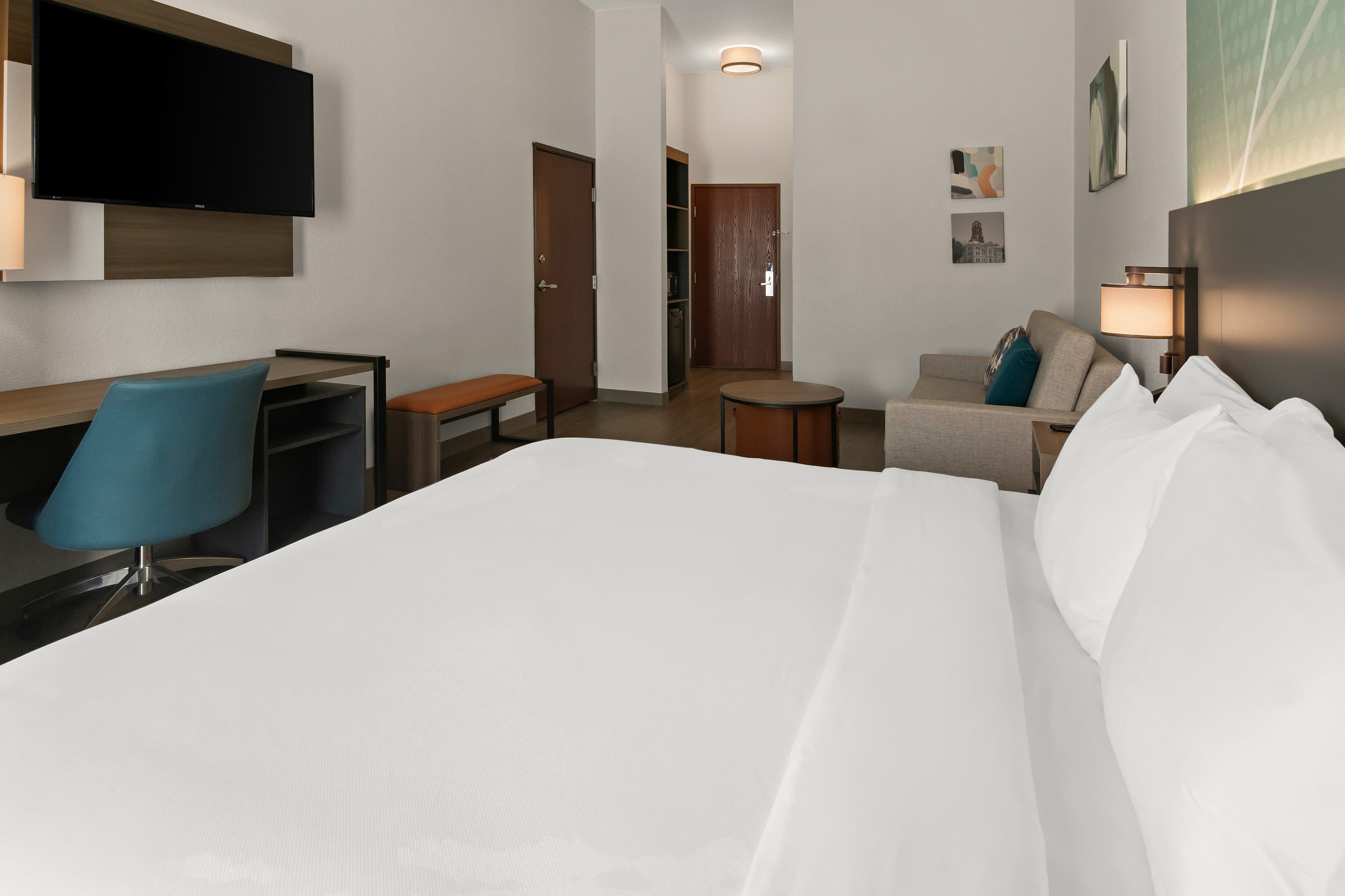 Comfort Suites Granbury — 6