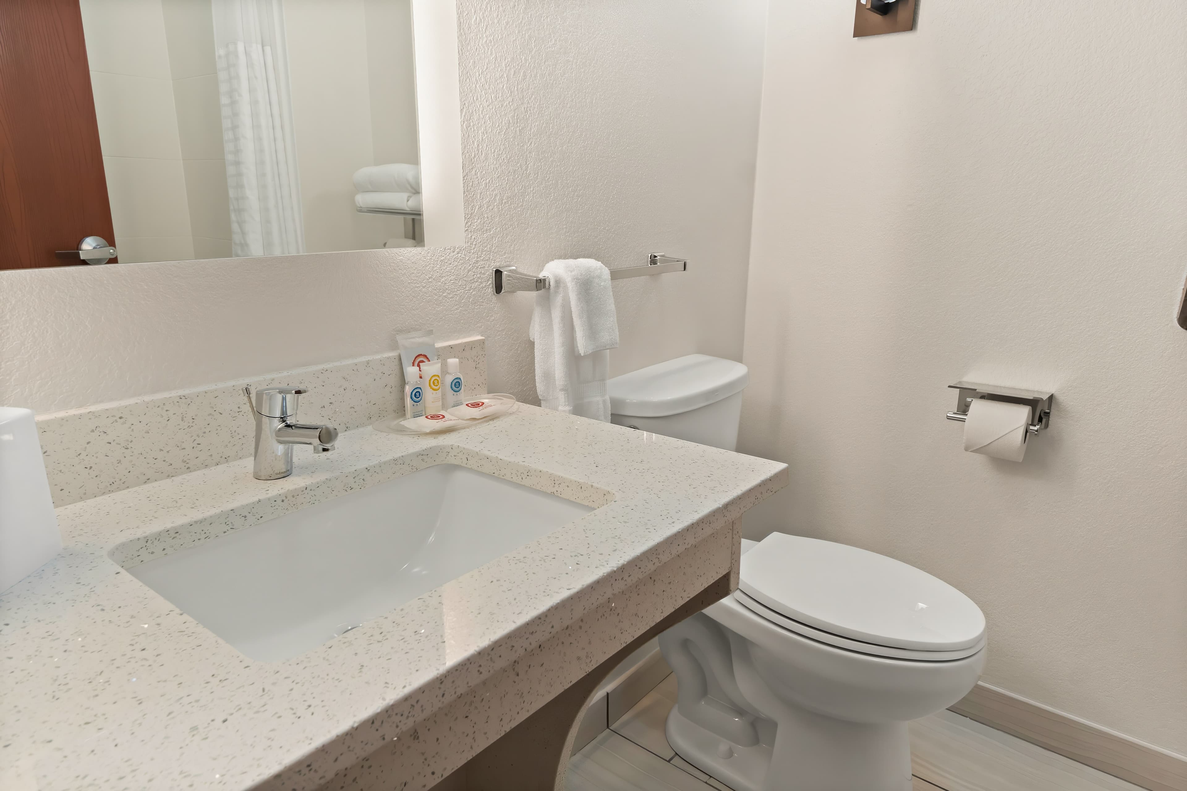 Comfort Suites Granbury — 9