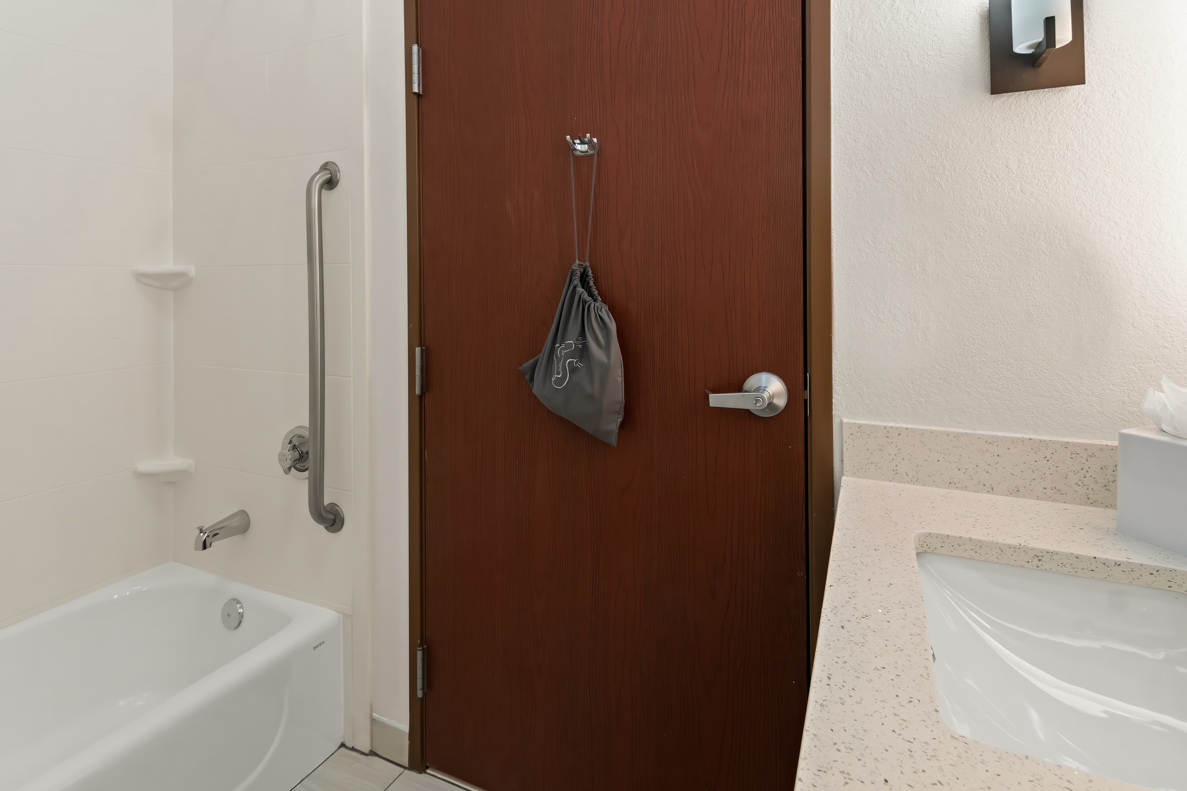 Comfort Suites Granbury — 10