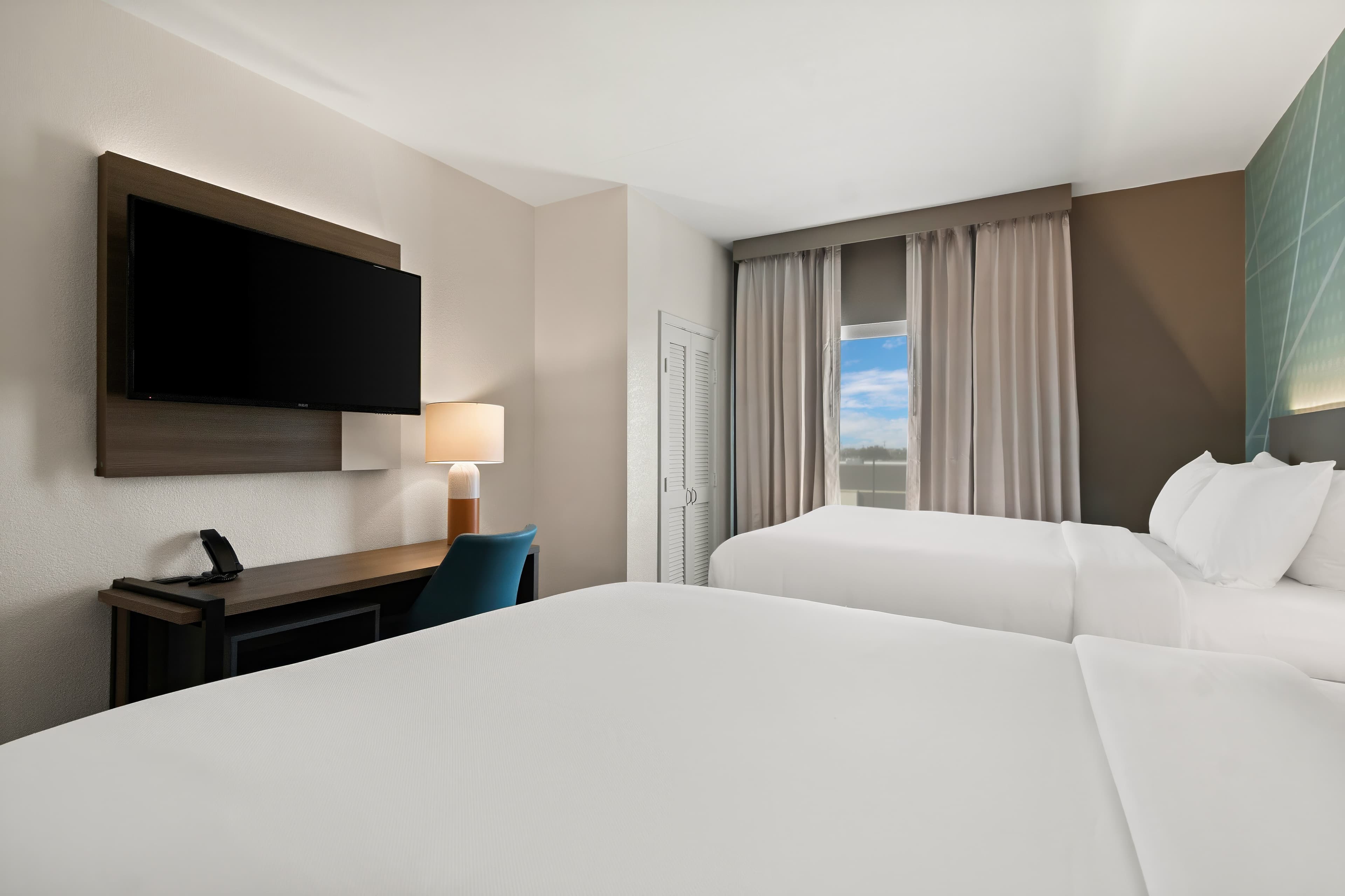 Comfort Suites Granbury — 18