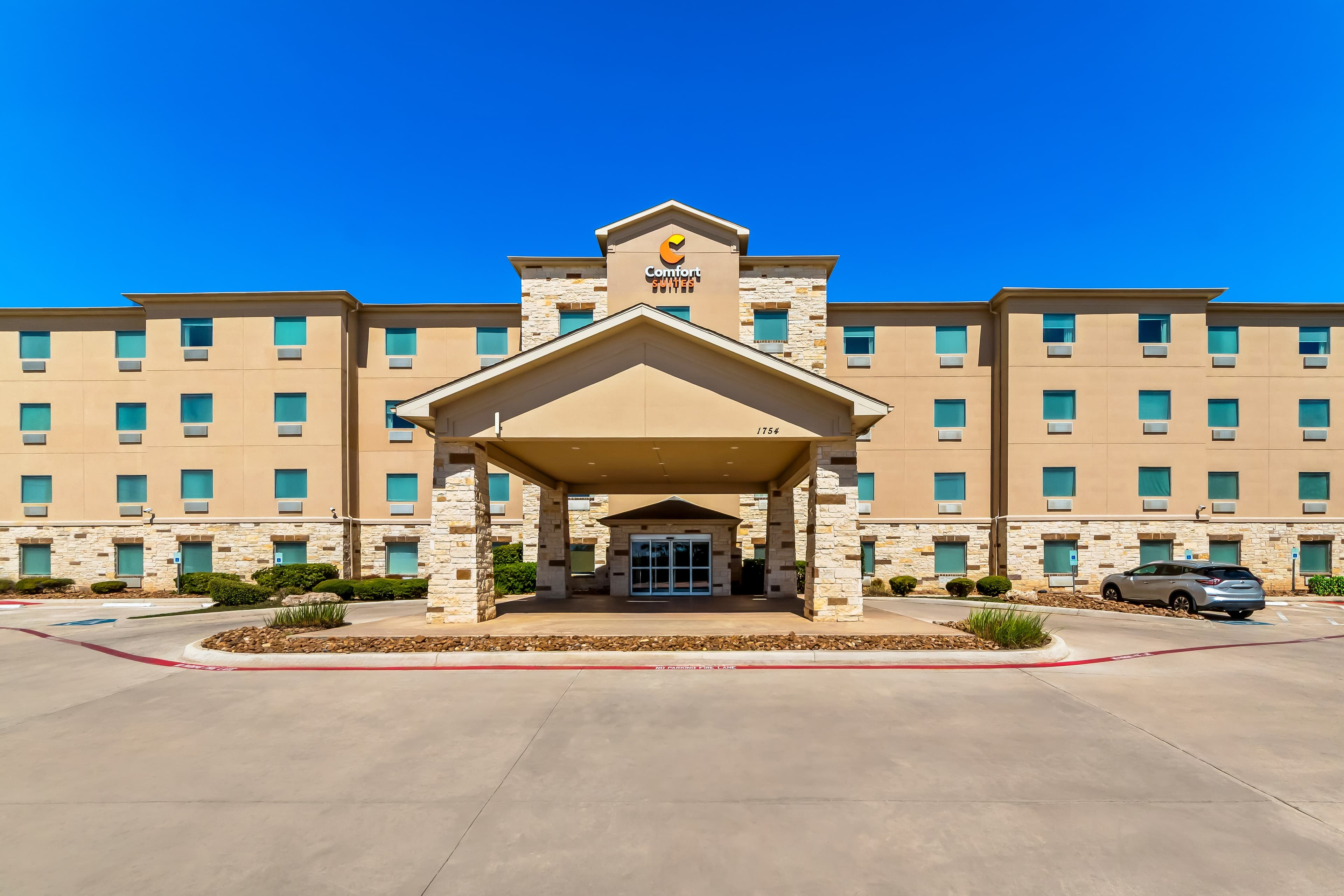 Comfort Suites San Antonio North - Stone Oak - Image 1