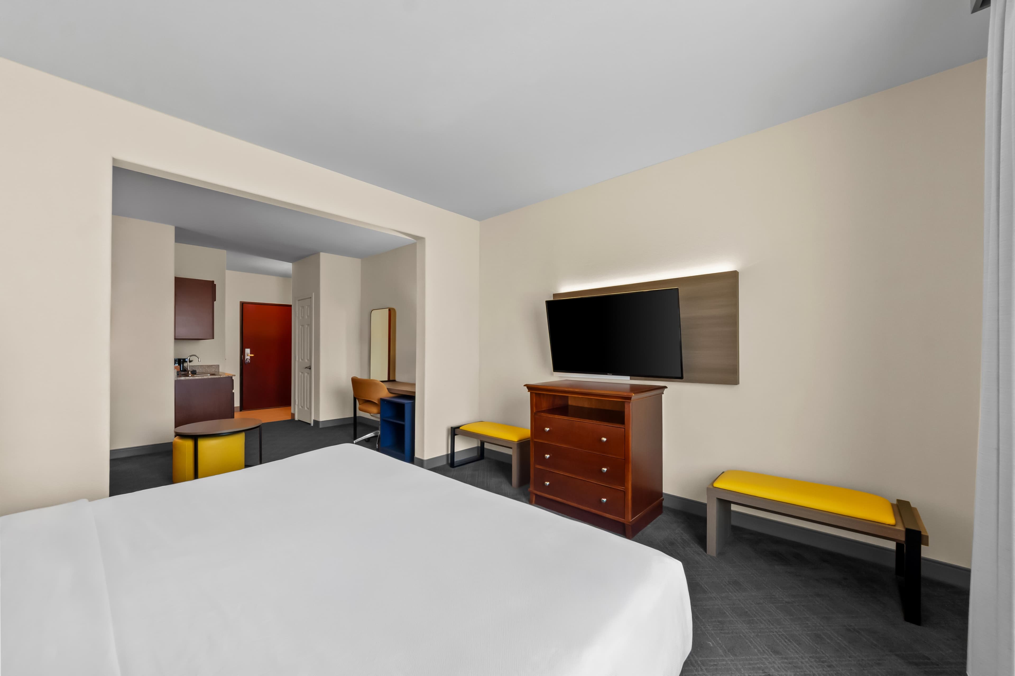 Comfort Suites San Antonio North - Stone Oak - Image 5