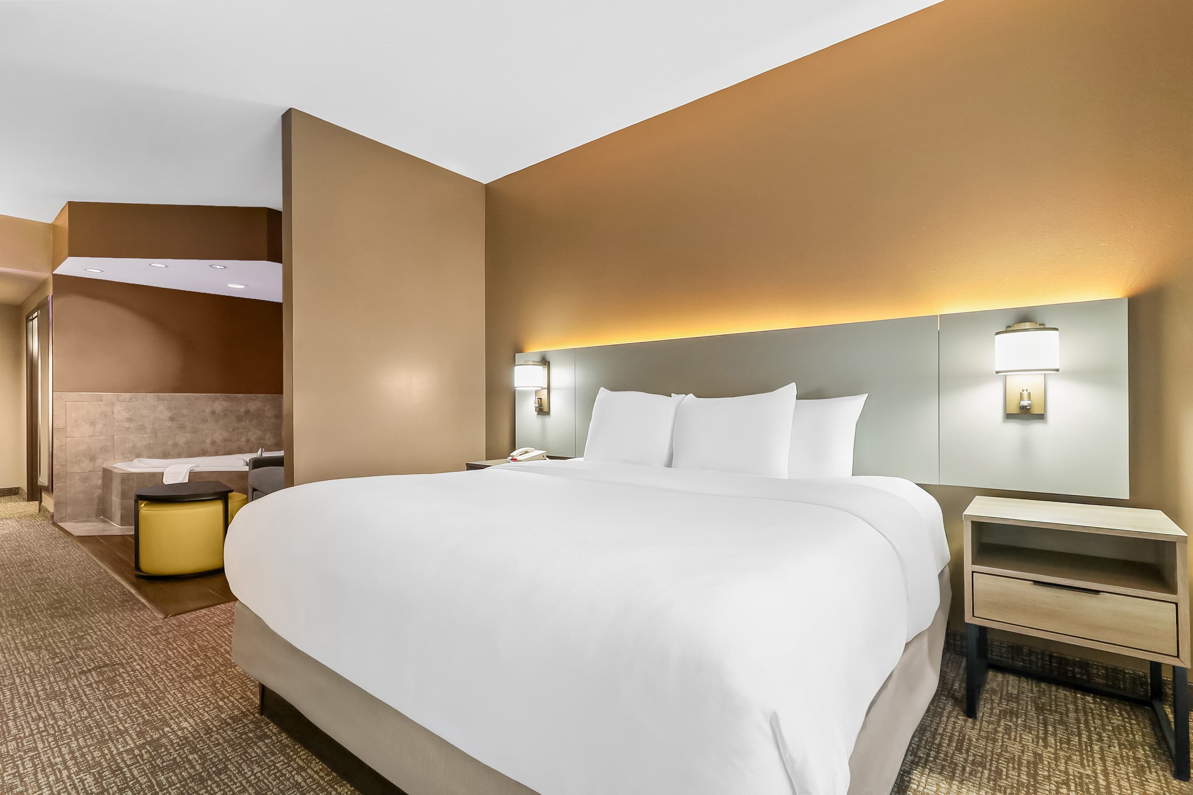 Comfort Suites El Paso West - Image 4