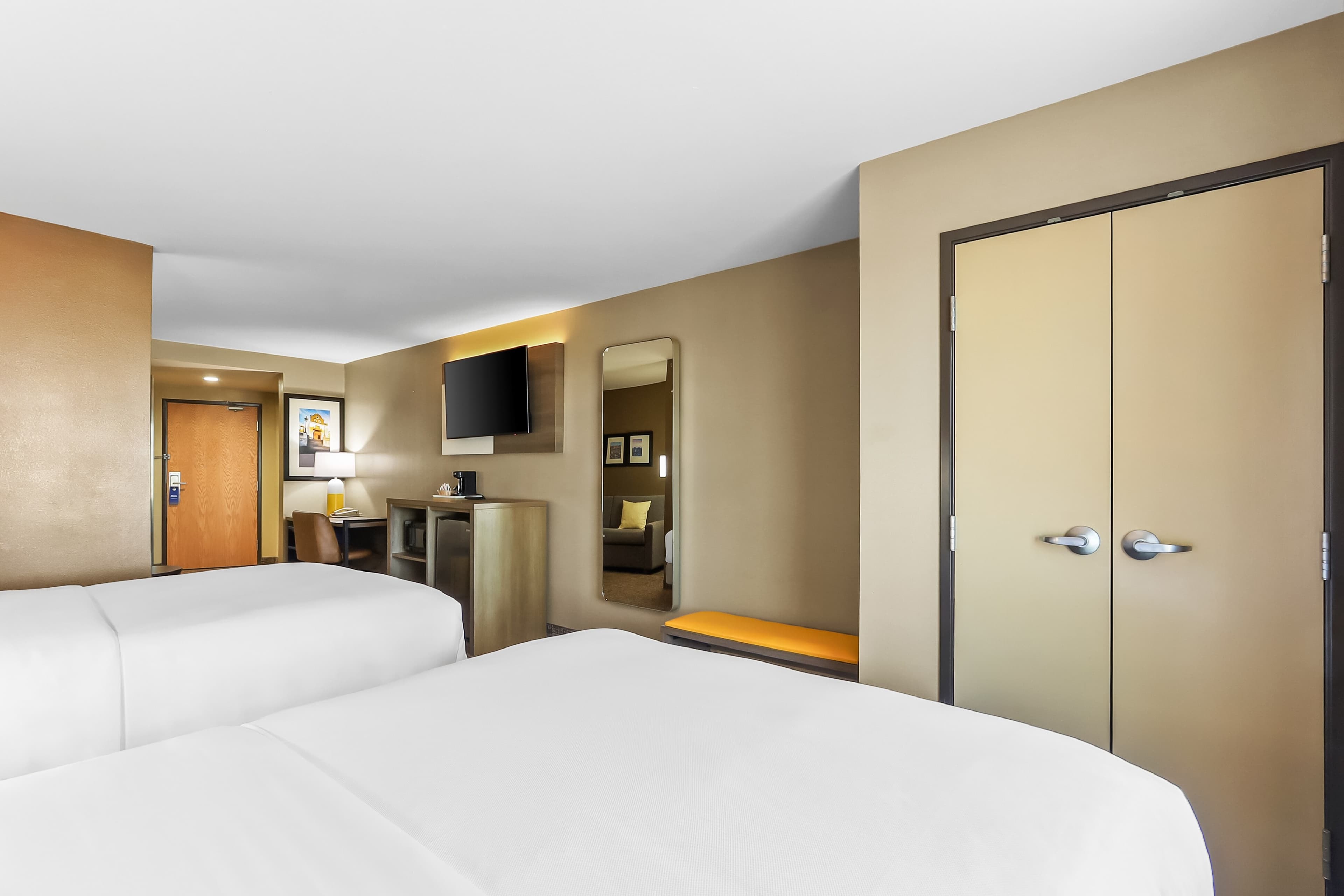 Comfort Suites El Paso West — 16