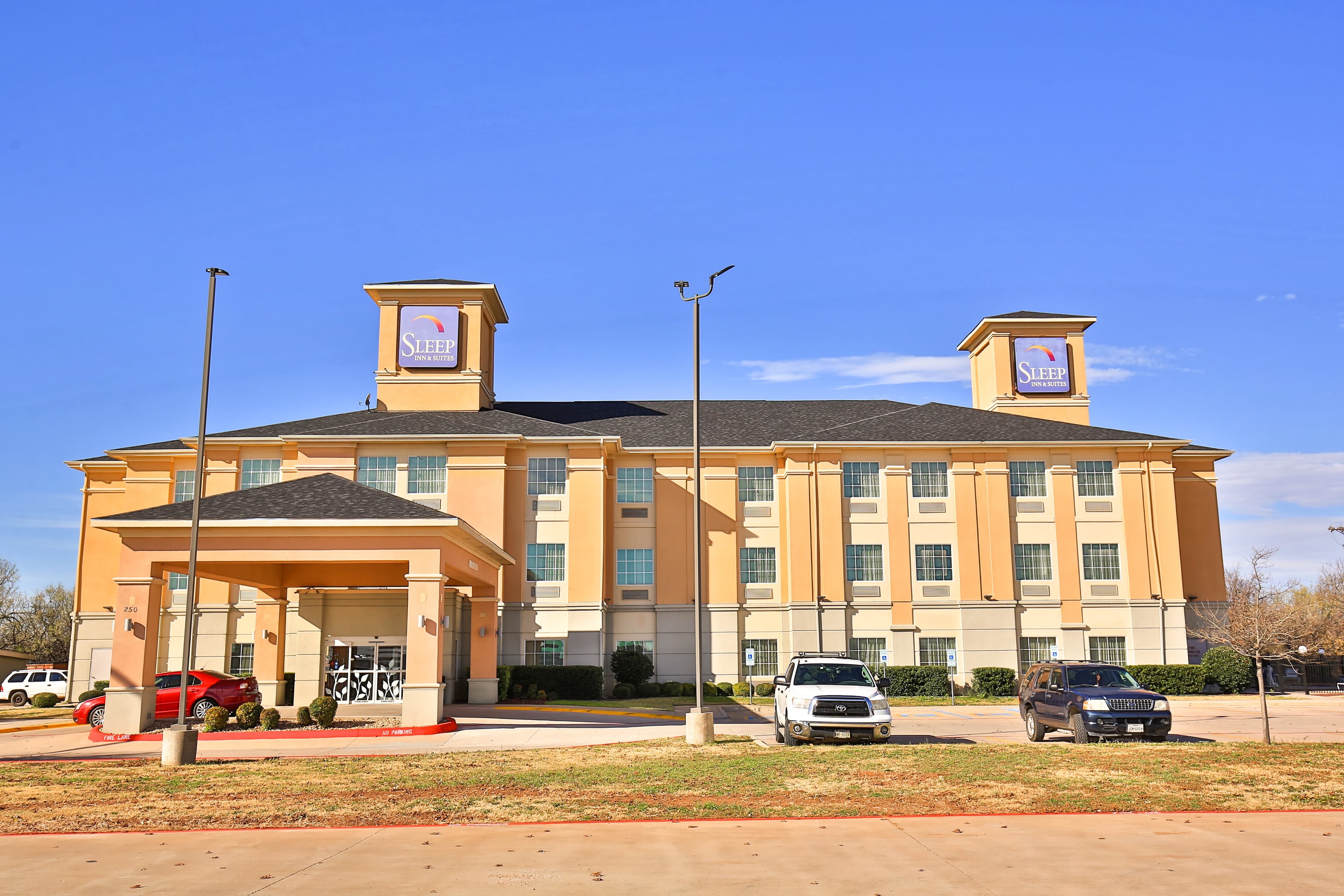Sleep Inn & Suites Abilene Near University - Image 1