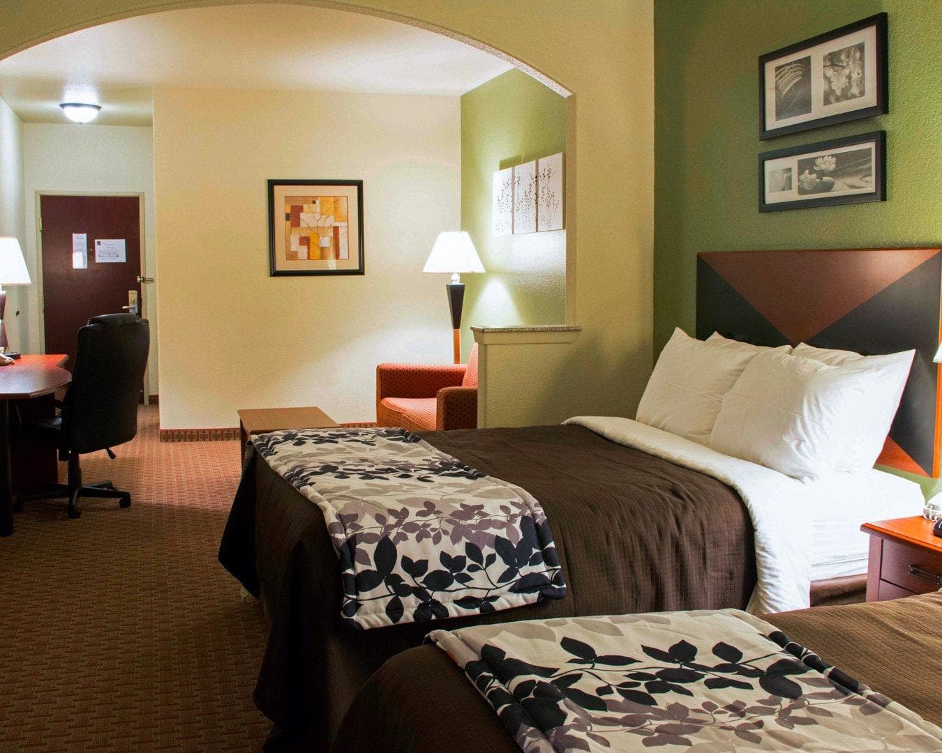 Sleep Inn & Suites at Six Flags — 8