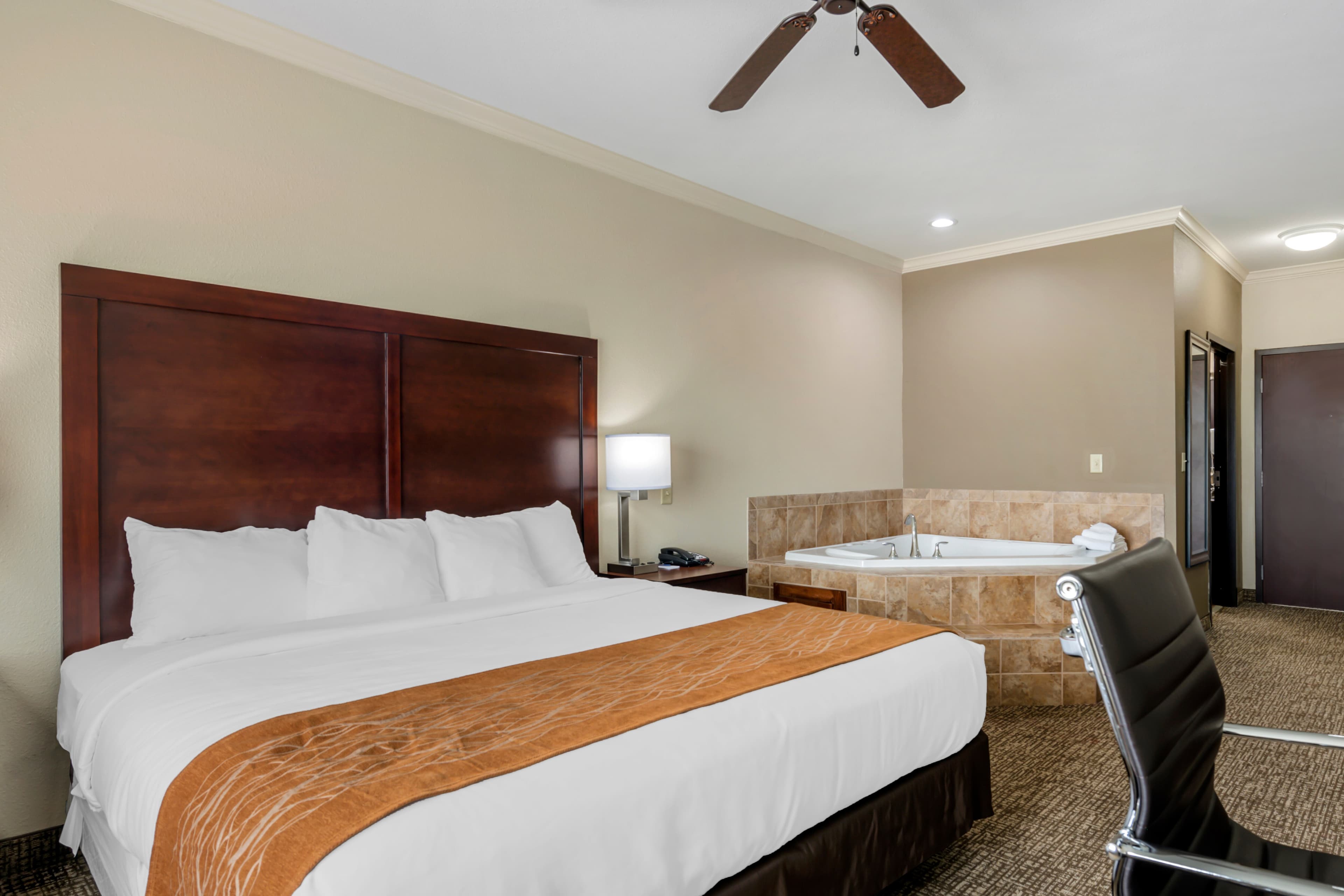 Comfort Inn & Suites Fort Worth - Fossil Creek — 24