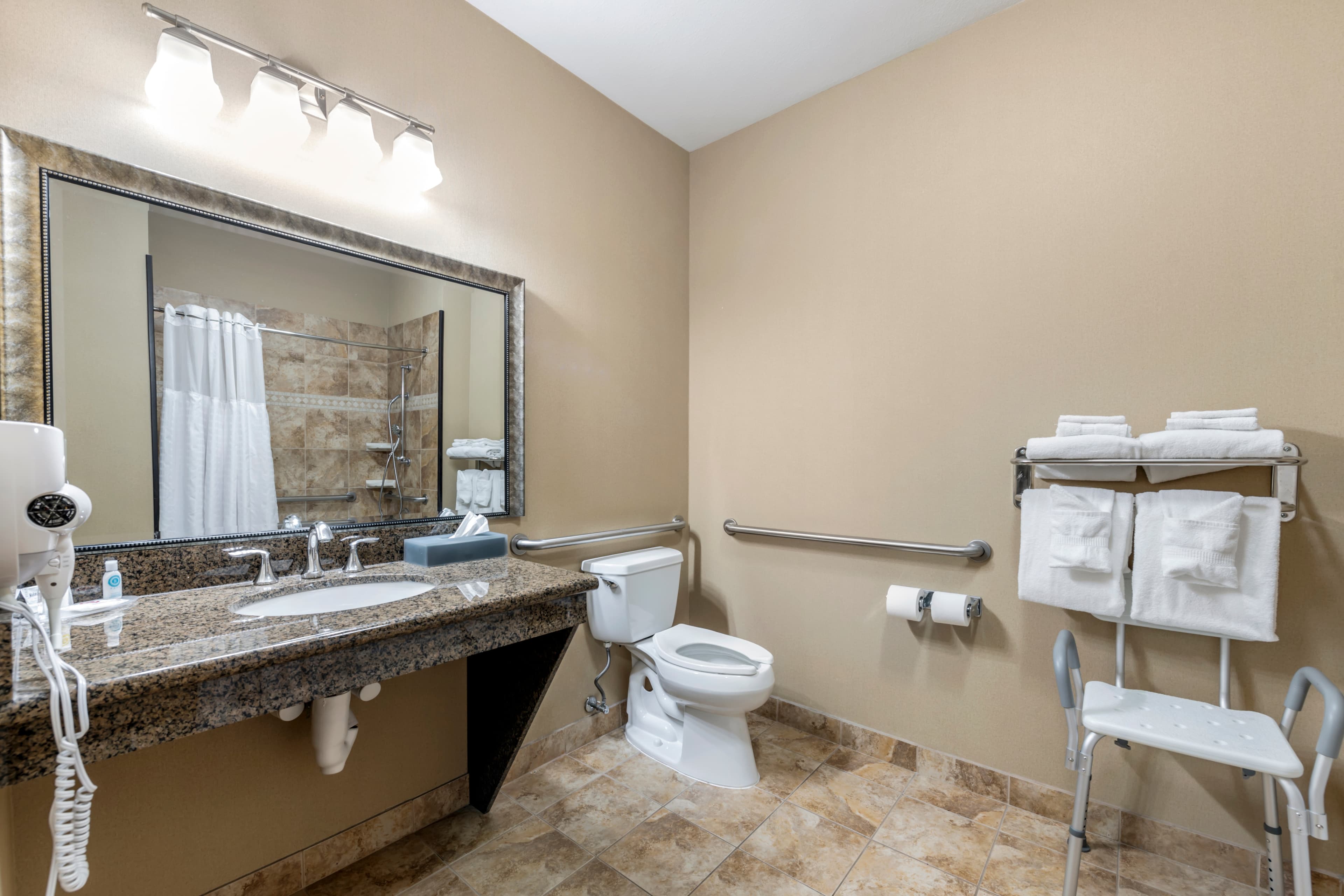 Comfort Inn & Suites Fort Worth - Fossil Creek — 15