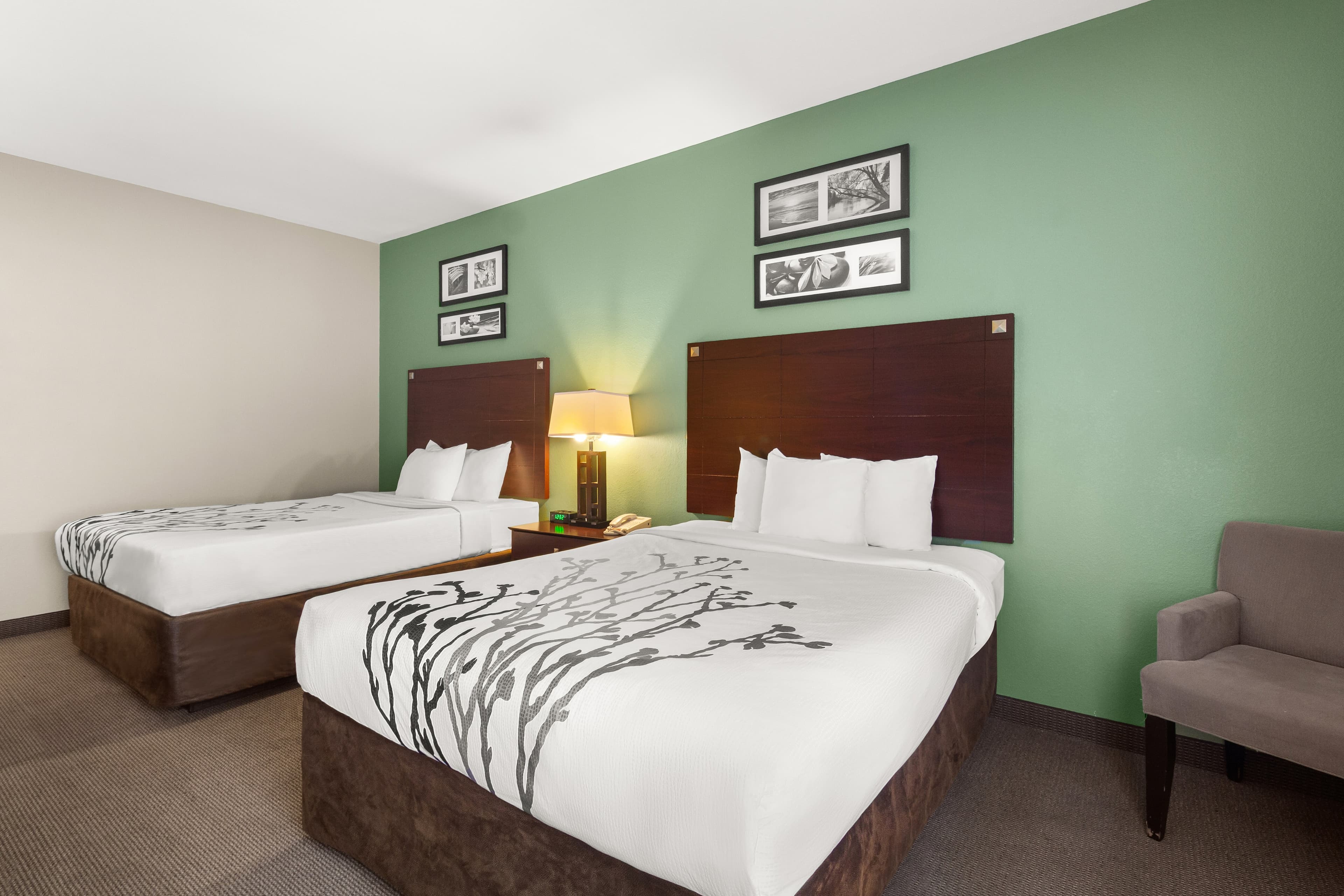 Sleep Inn & Suites Bush Intercontinental - IAH East — 9