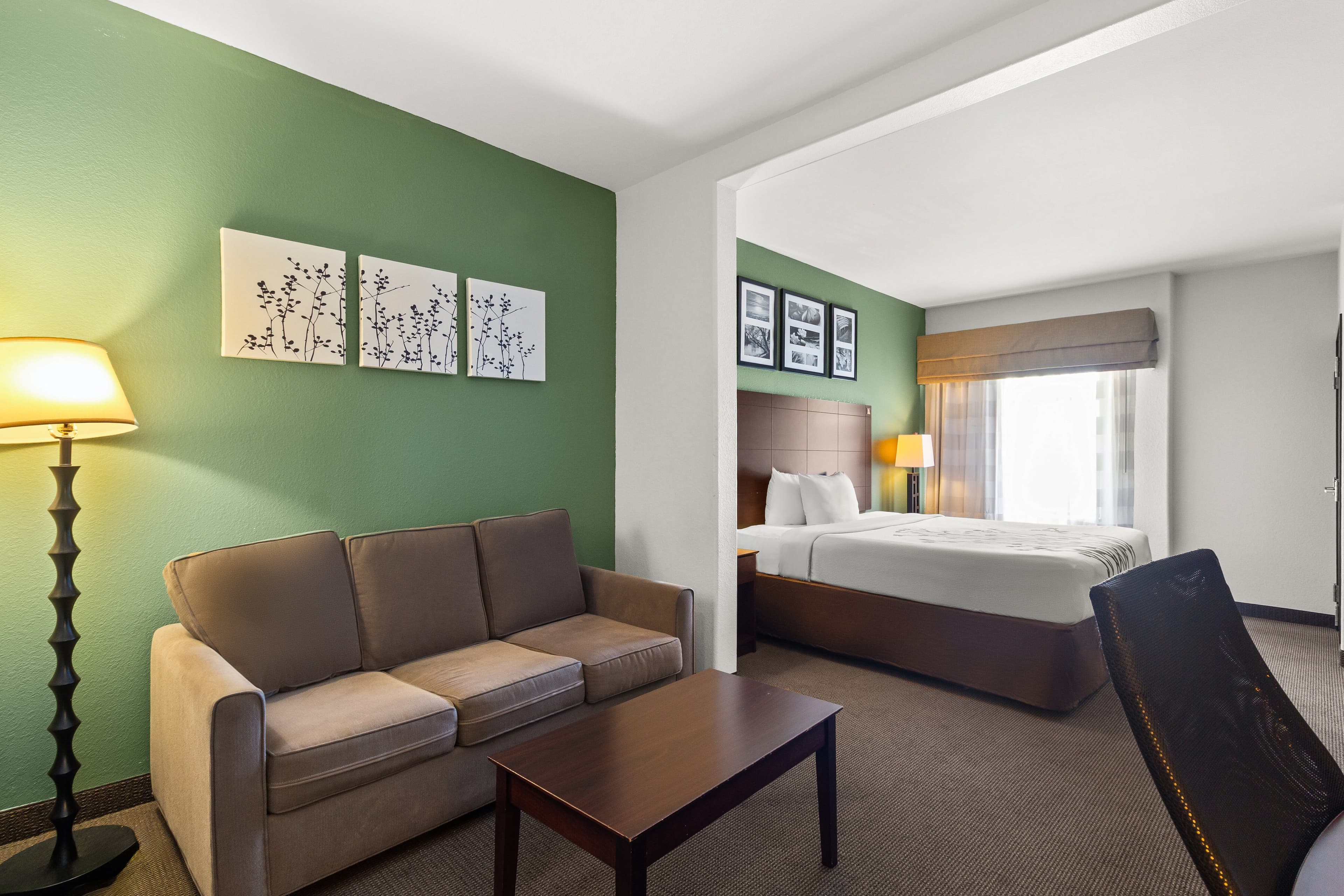 Sleep Inn & Suites Bush Intercontinental - IAH East — 16