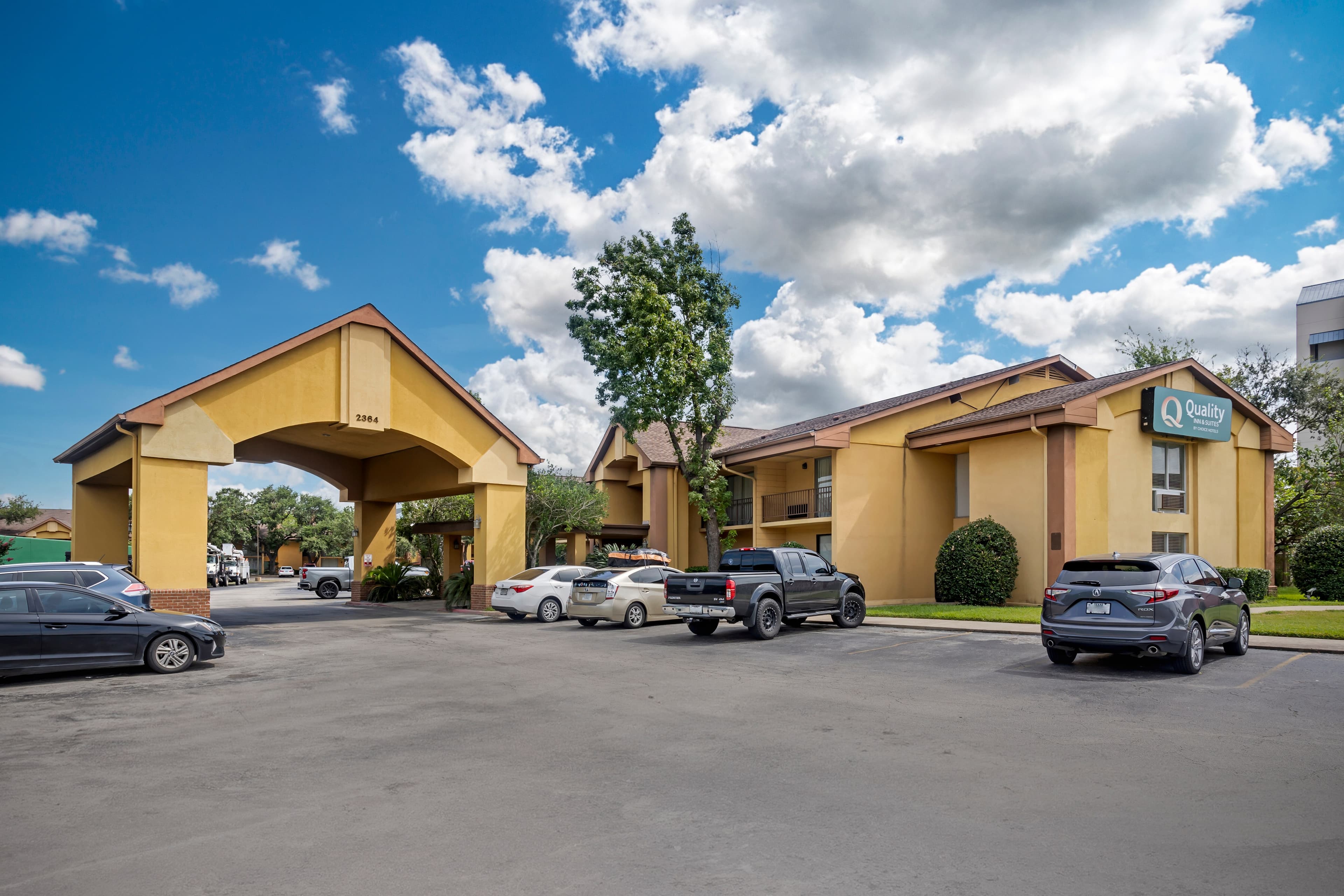 Quality Inn & Suites NRG Park - Medical Center - Image 1