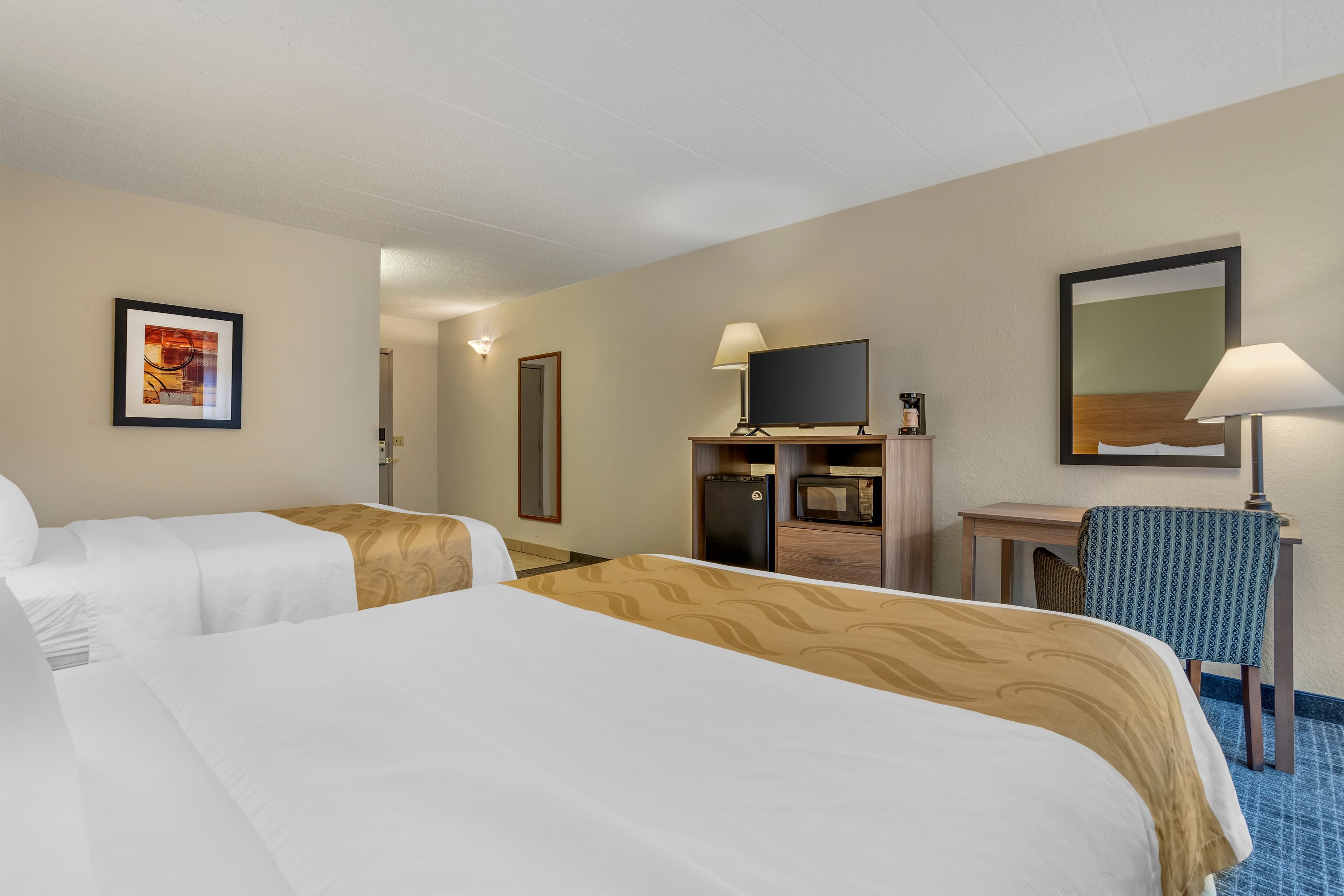 Quality Inn & Suites NRG Park - Medical Center - Image 4
