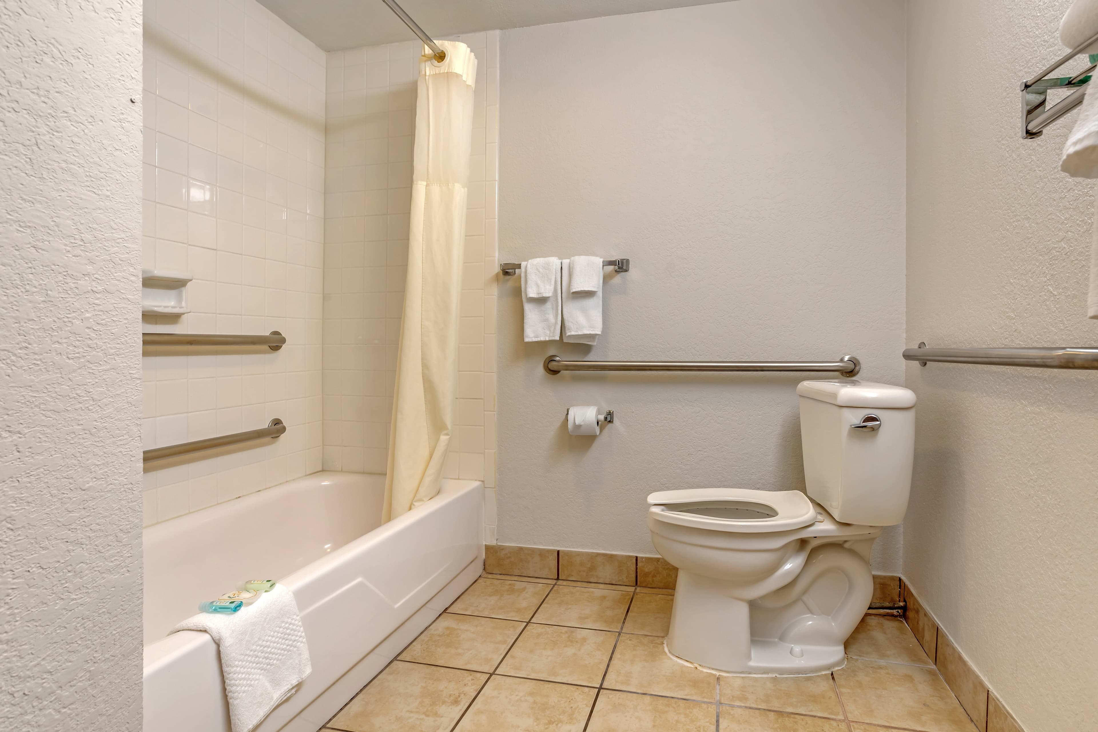 Quality Inn & Suites NRG Park - Medical Center - Image 5