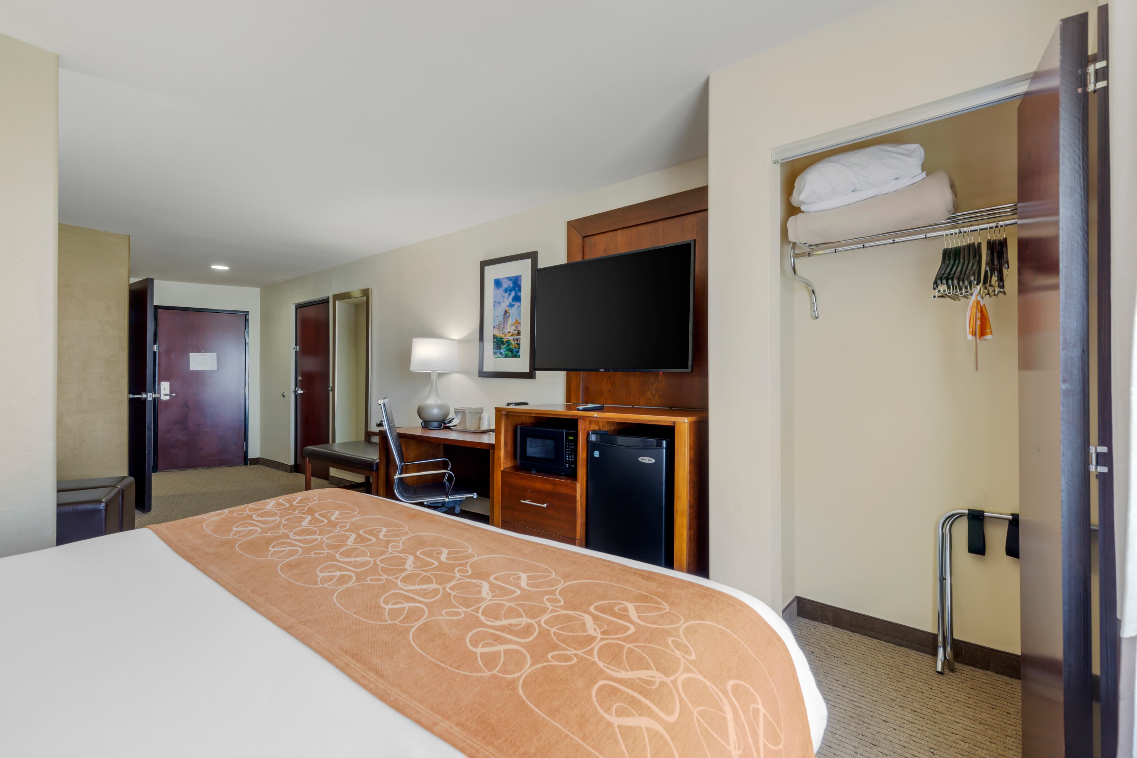 Comfort Suites Pflugerville - Austin North - Image 5