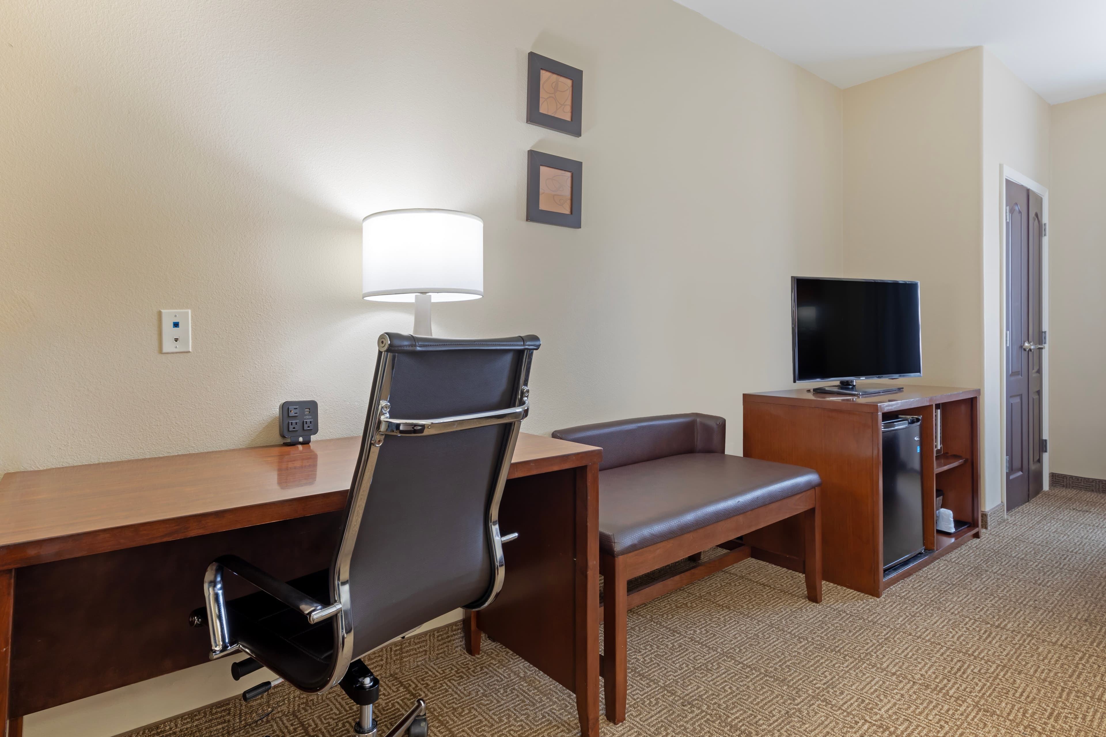 Comfort Suites West Dallas - Cockrell Hill — 7