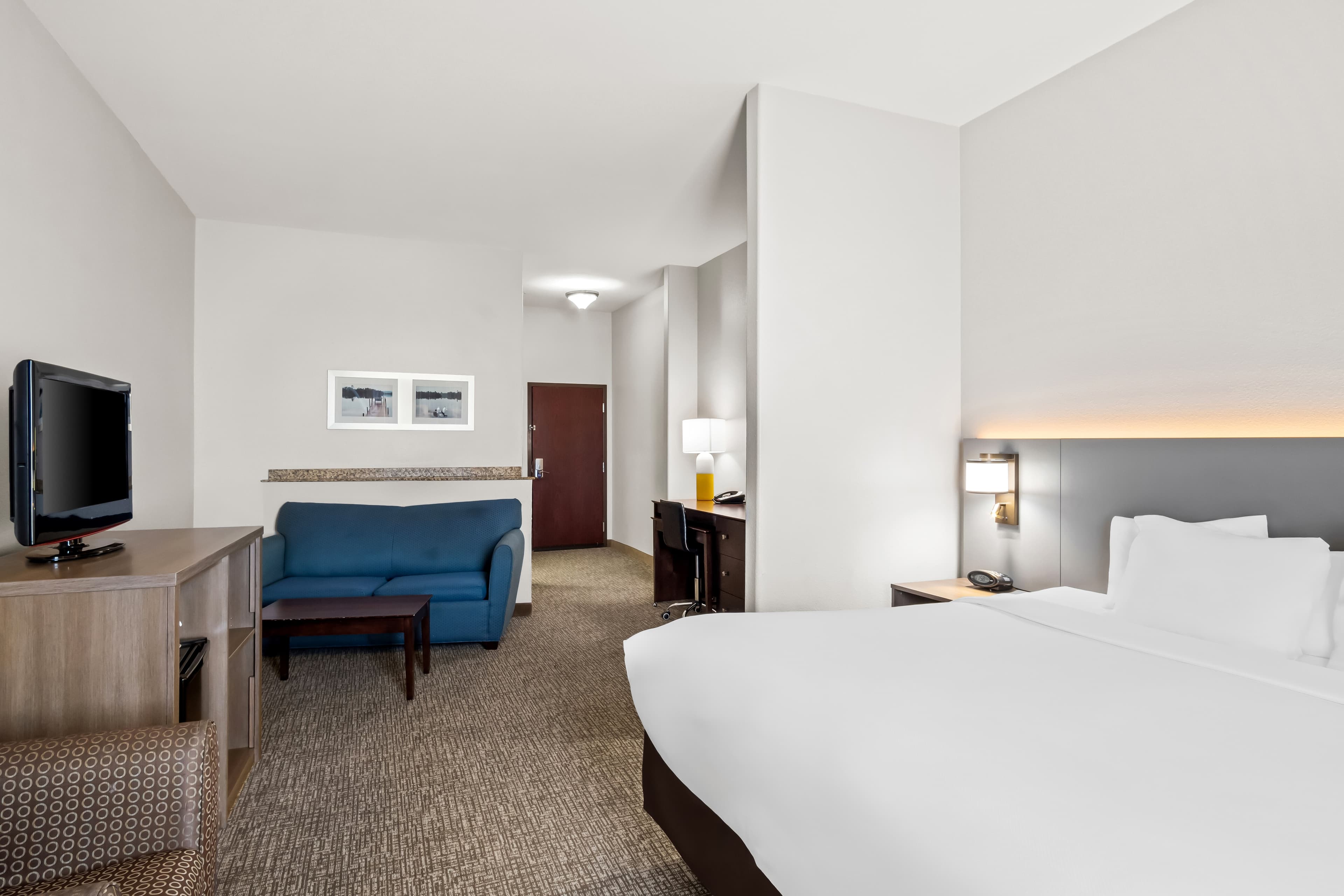 Comfort Suites Waxahachie - Dallas — 19