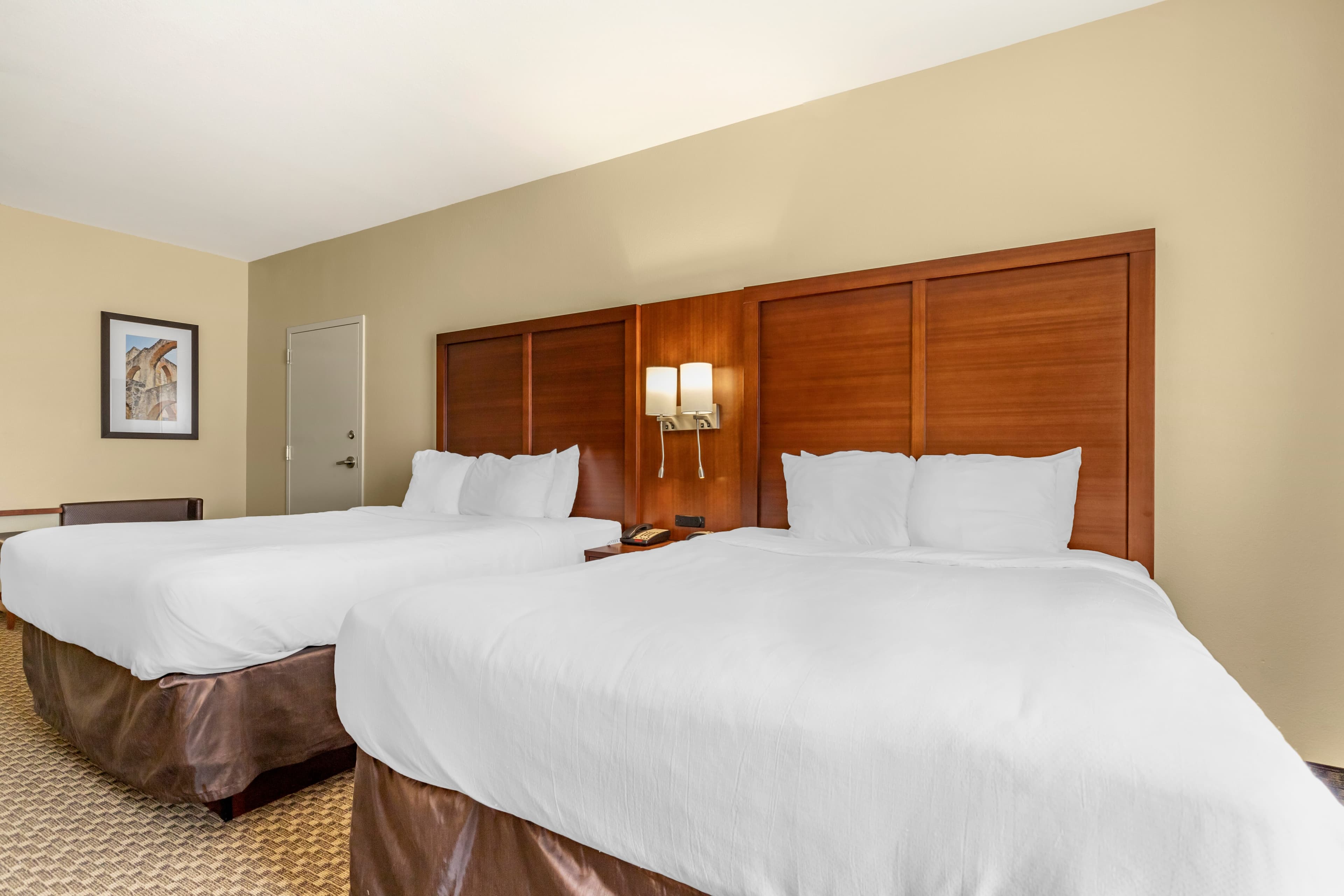 Comfort Suites Medical Center near Six Flags — 9
