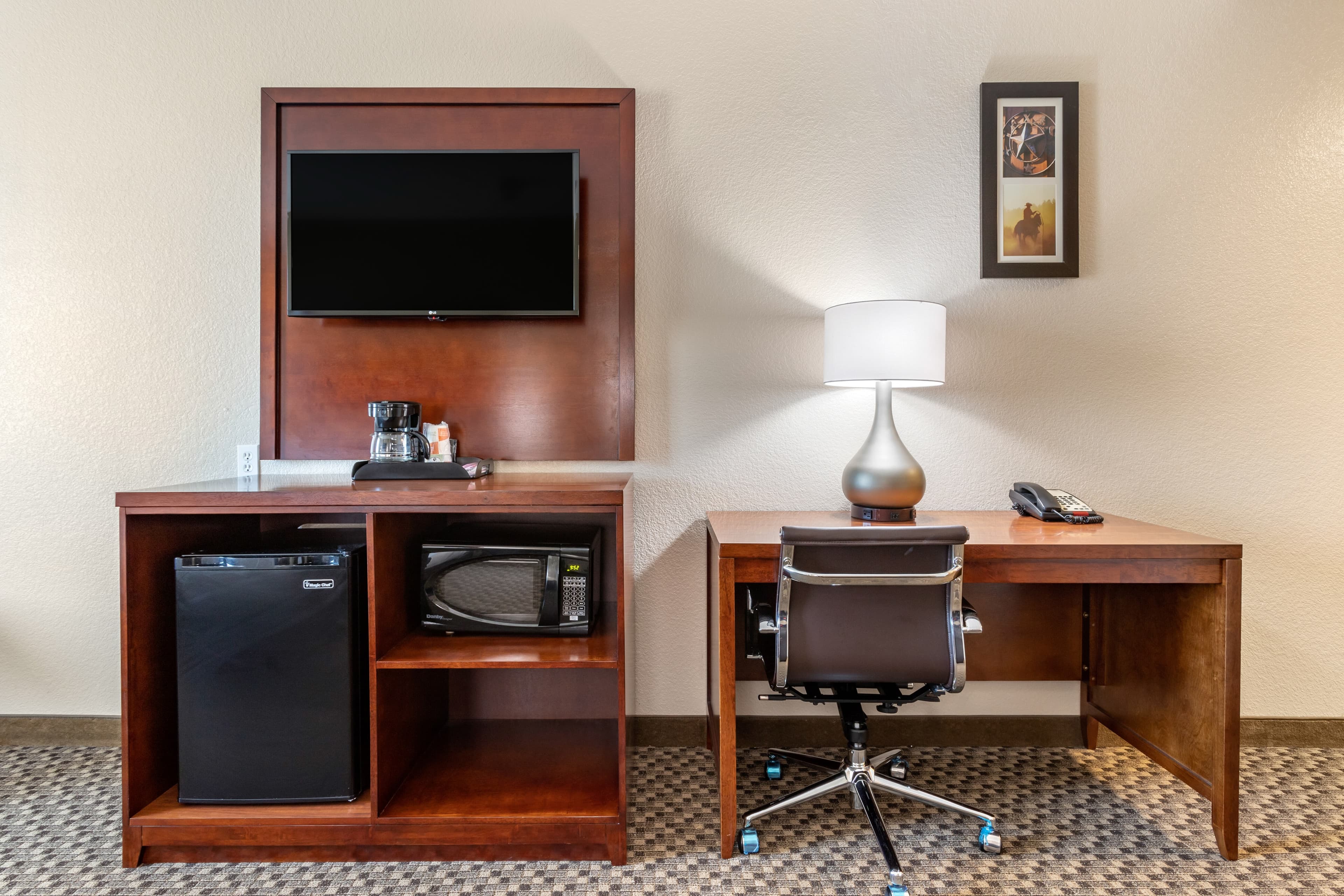 Comfort Inn & Suites Navasota - Image 4