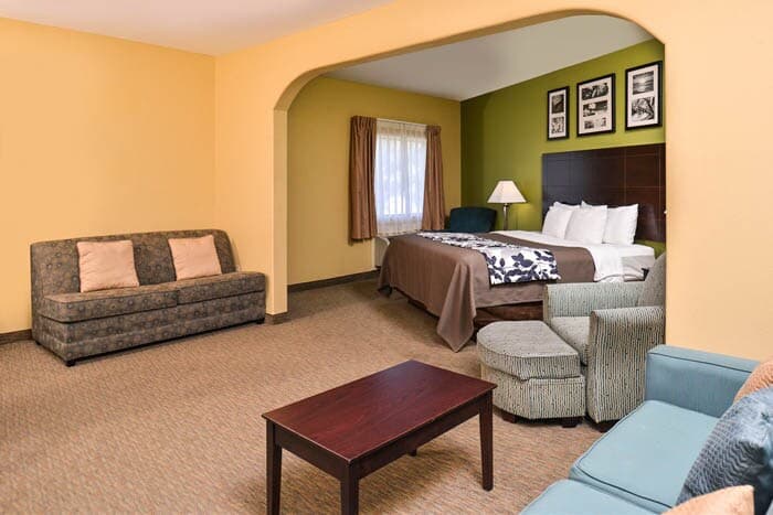 Sleep Inn & Suites Near Downtown North — 17