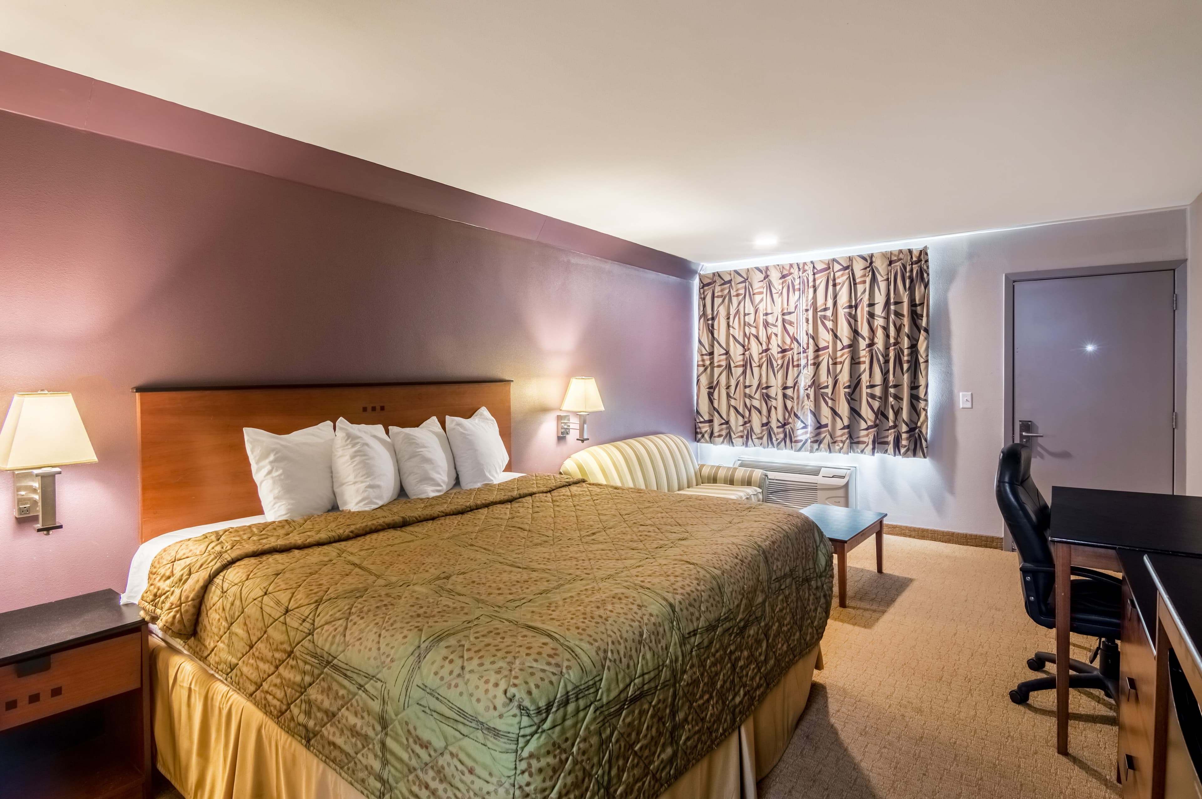 Rodeway Inn Arlington Entertainment District Area — 9