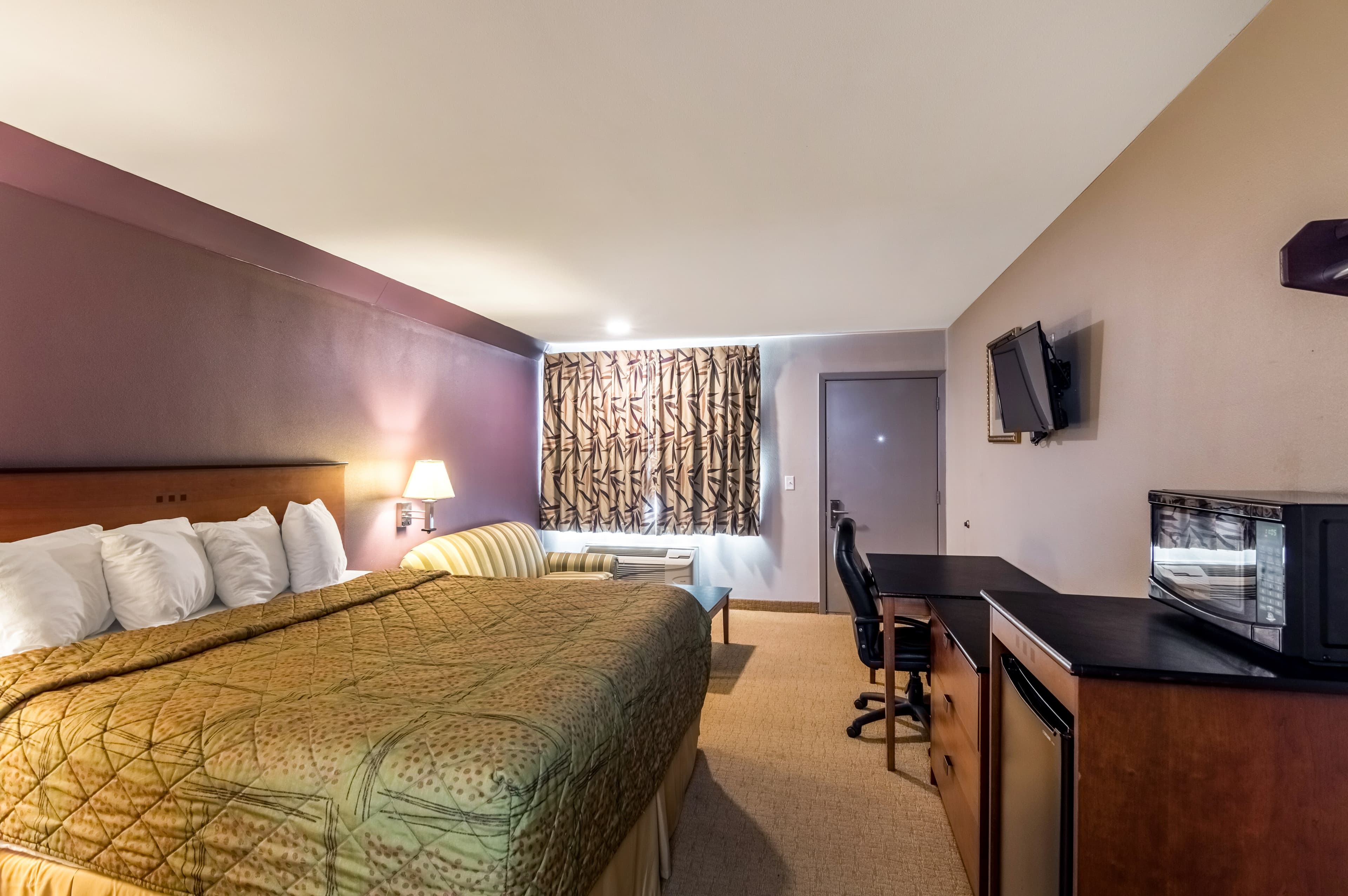 Rodeway Inn Arlington Entertainment District Area — 12
