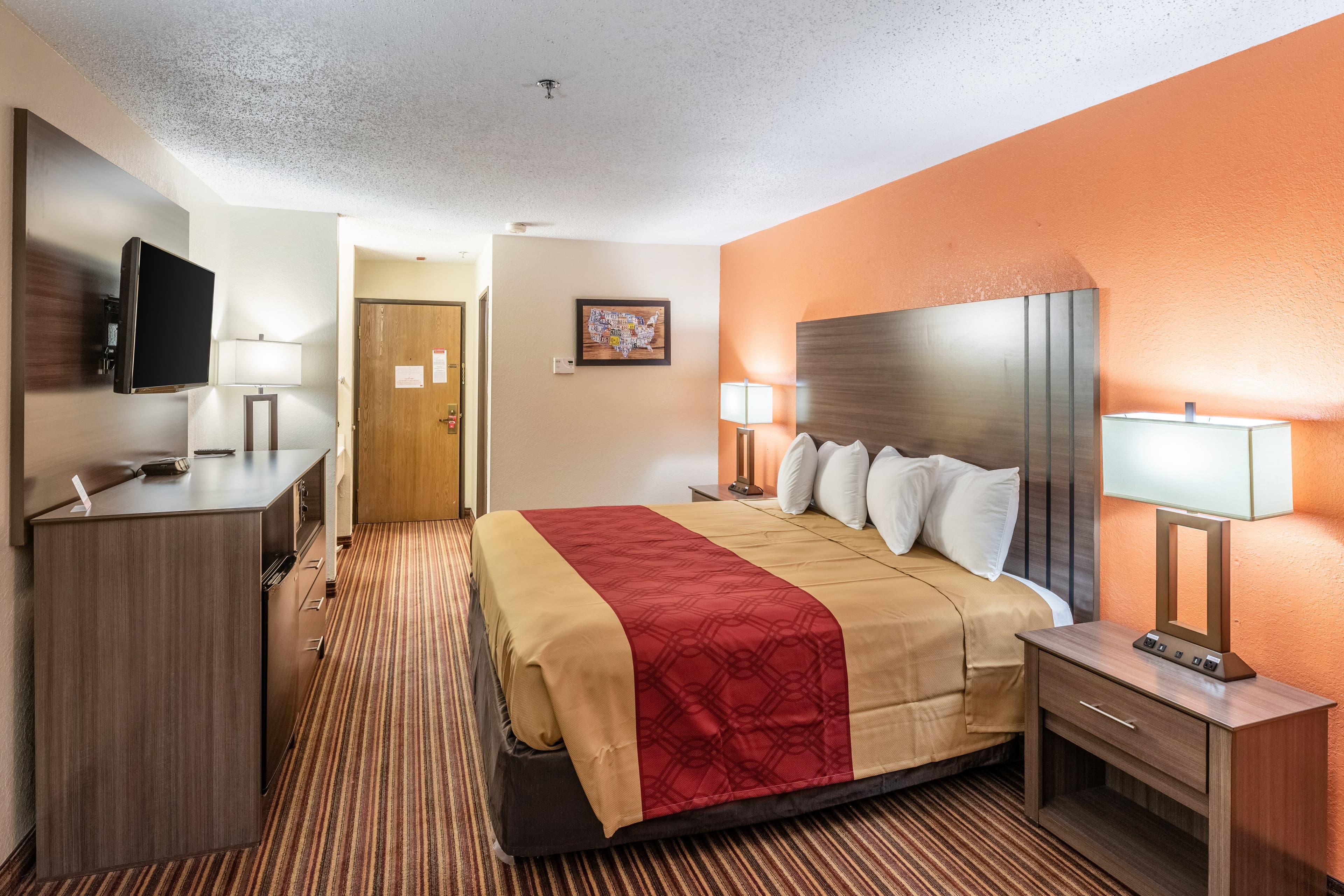 Econo Lodge Inn & Suites Mckinney - Plano North — 8