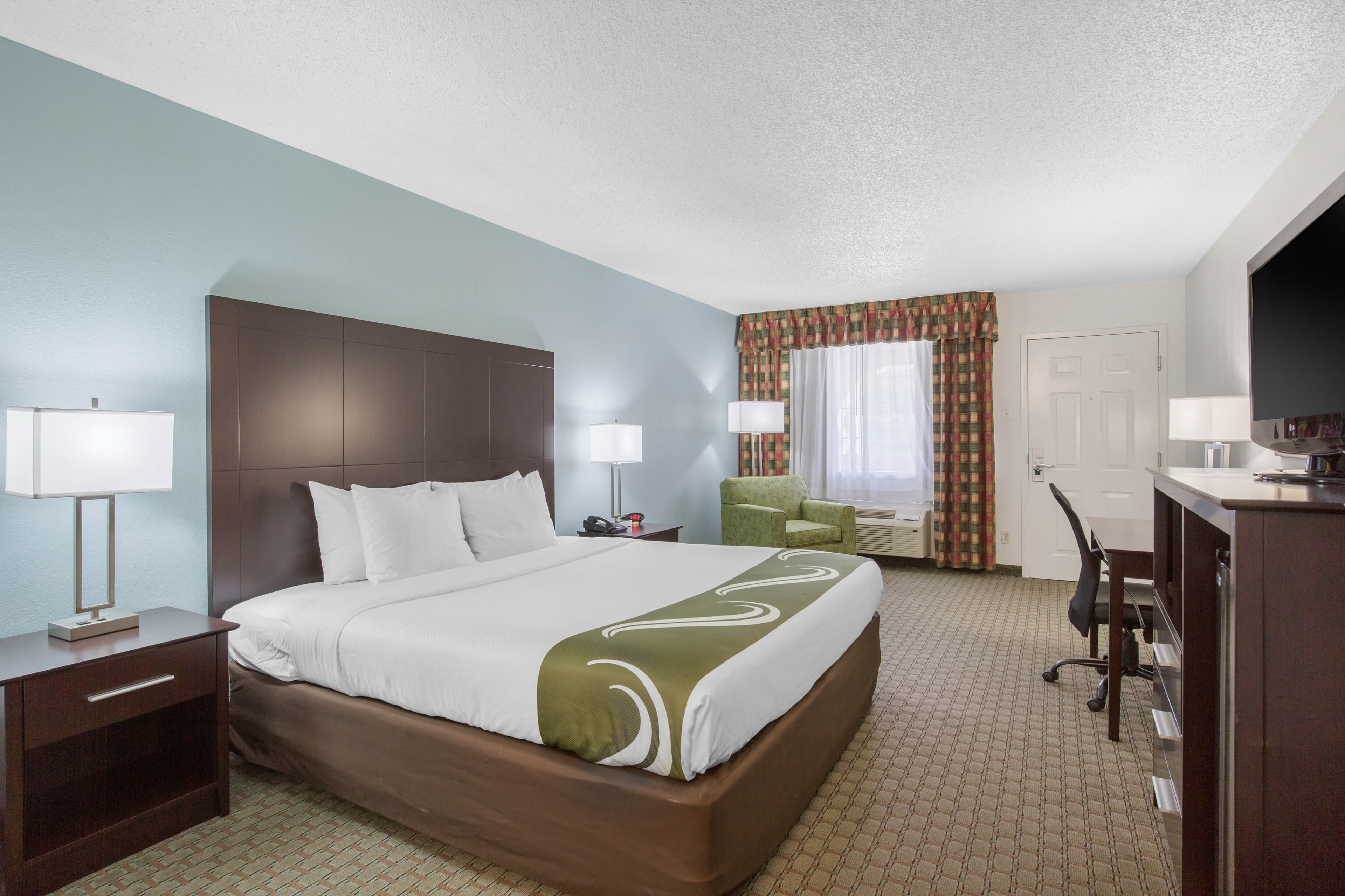 Quality Inn Clute Freeport - Image 4