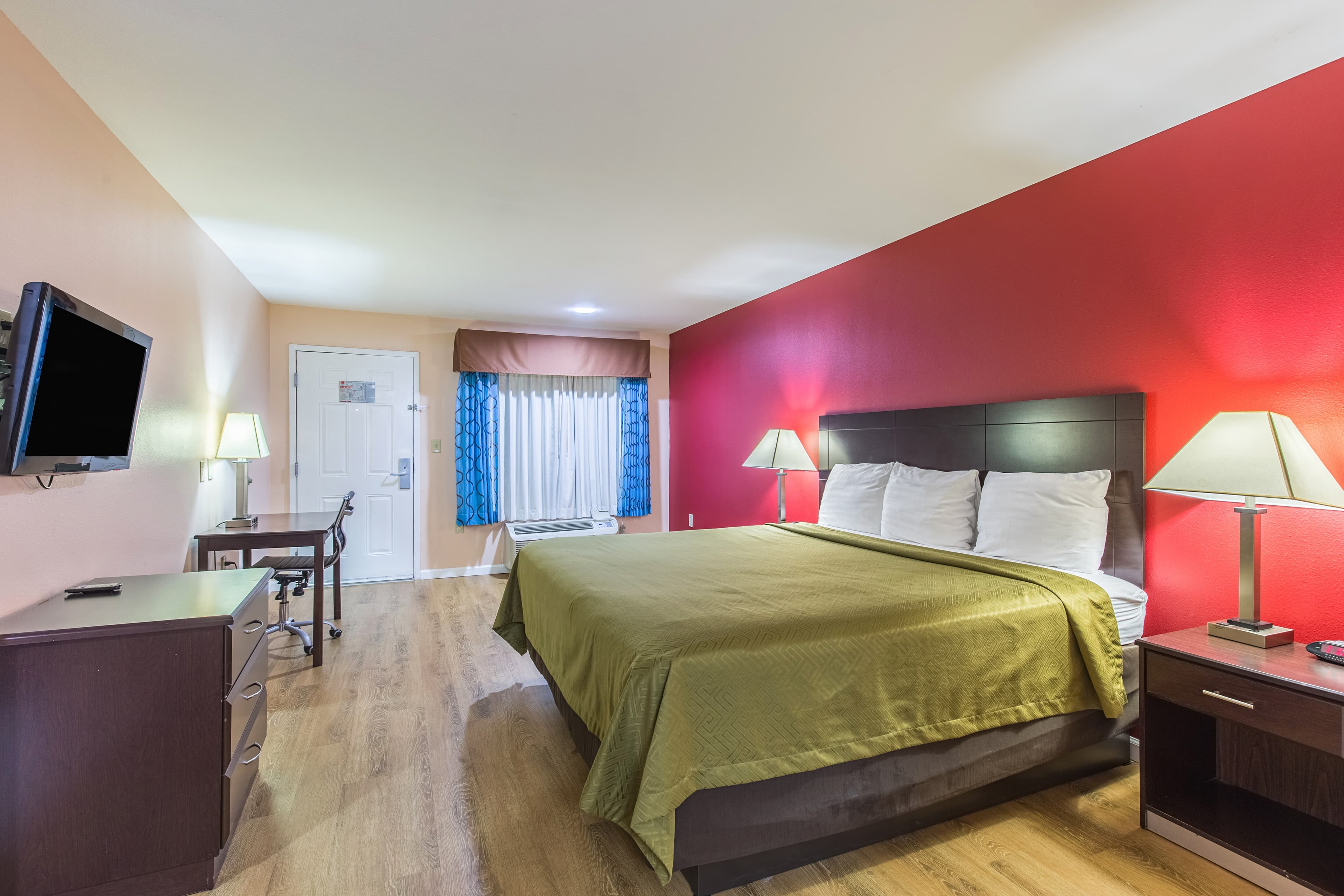 Quality Inn & Suites Bridge City/Orange — 2
