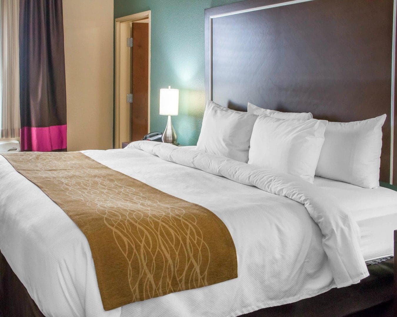 Comfort Inn & Suites San Marcos near Outlet Mall — 18