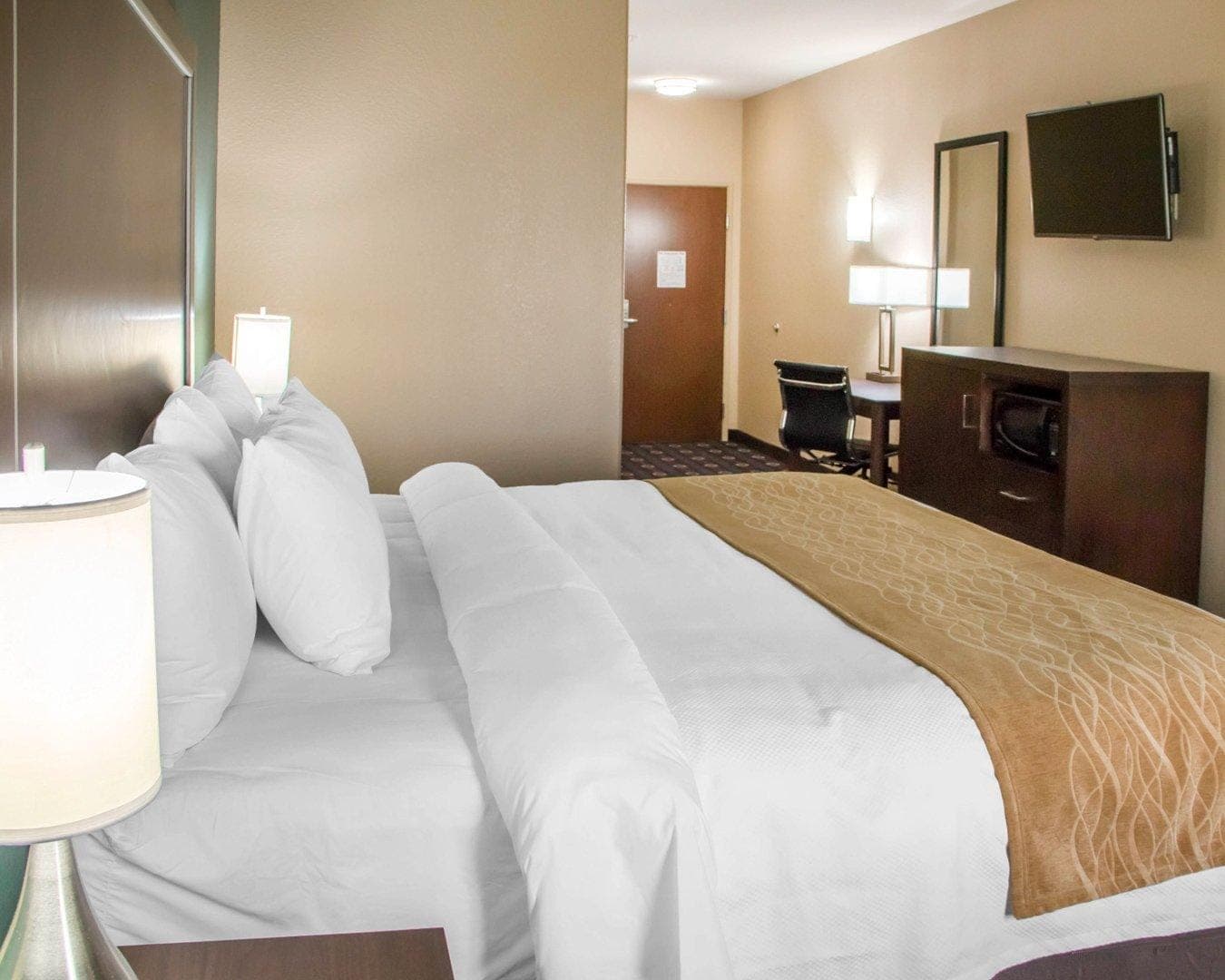 Comfort Inn & Suites San Marcos near Outlet Mall — 19