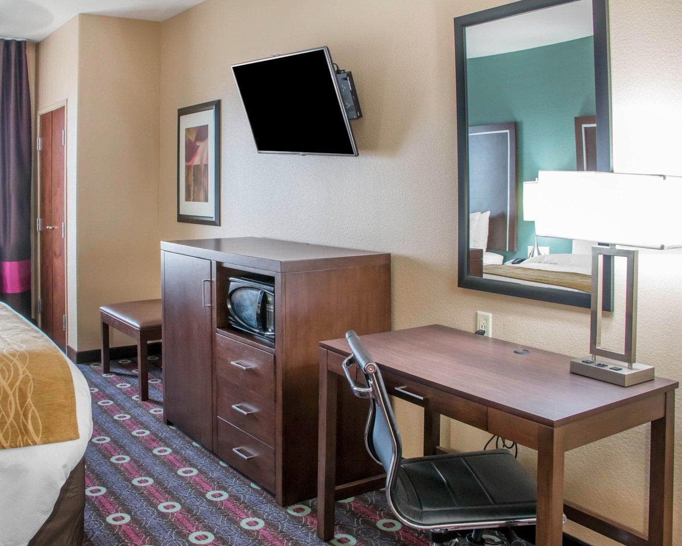 Comfort Inn & Suites San Marcos near Outlet Mall — 17