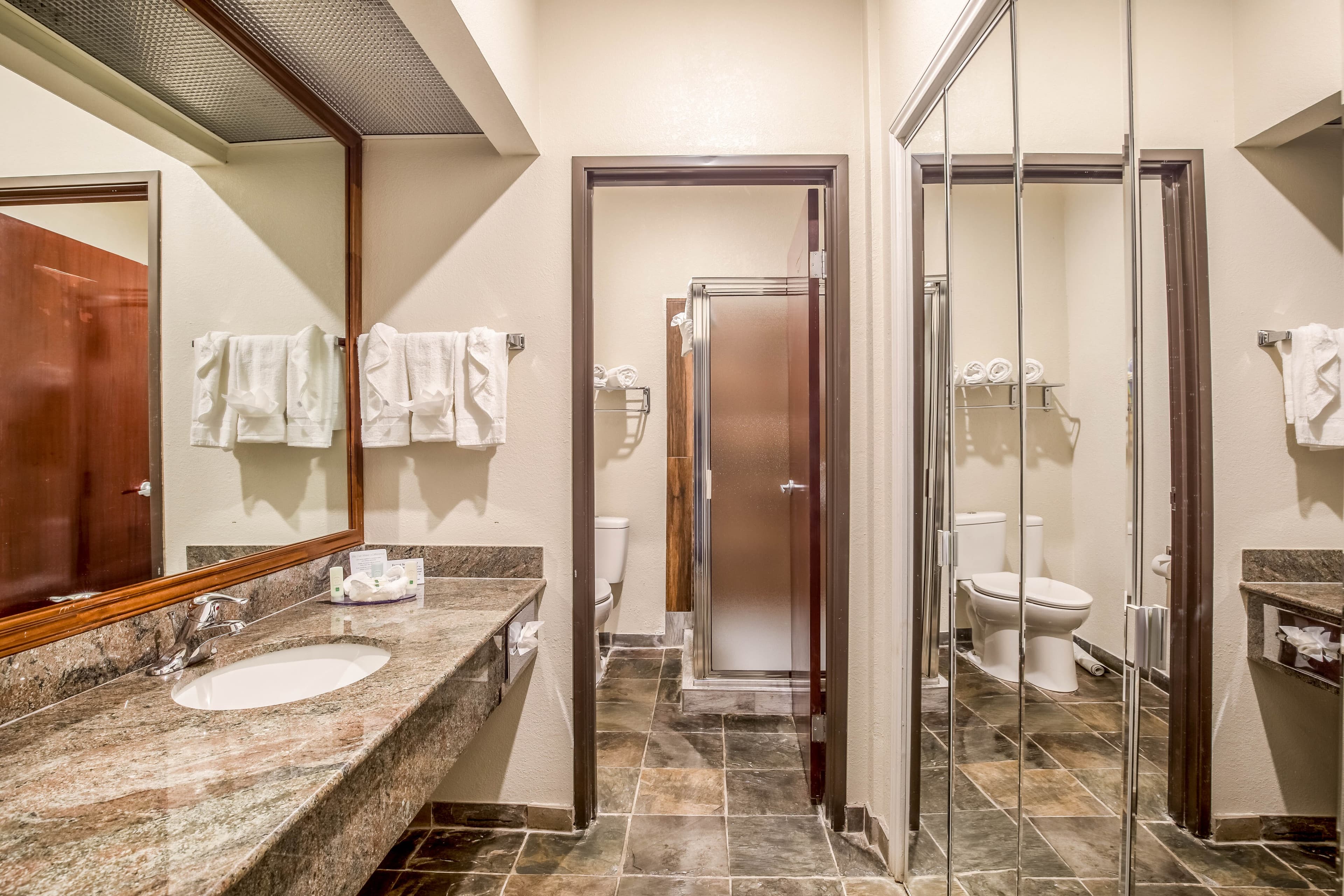 Quality Inn & Suites Seabrook- NASA- Kemah — 20