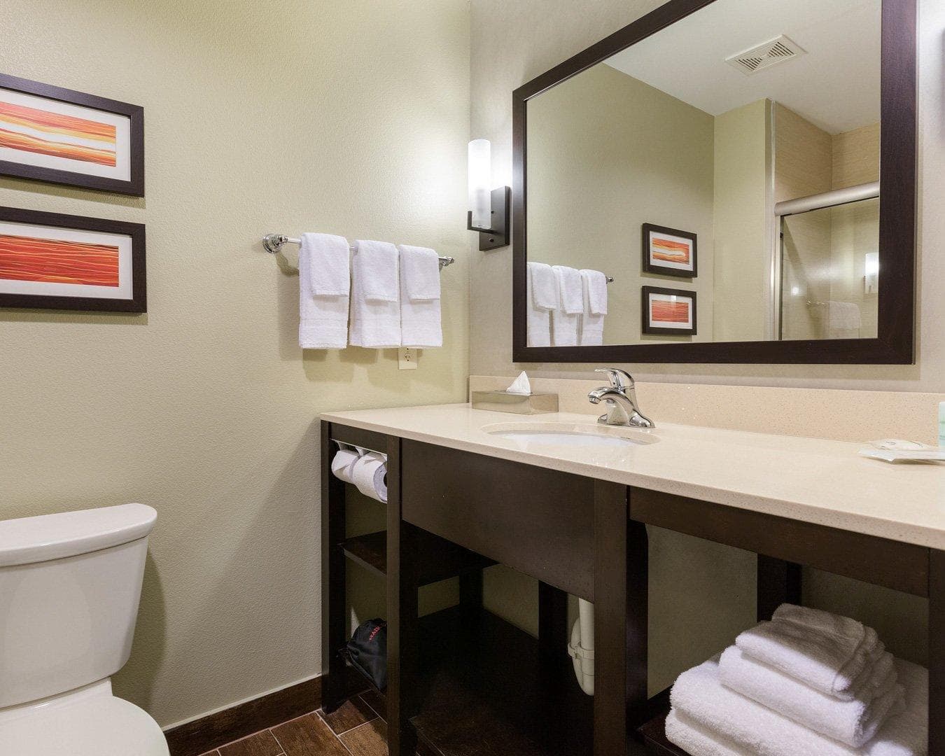 Comfort Suites near Westchase on Beltway 8 - Image 3