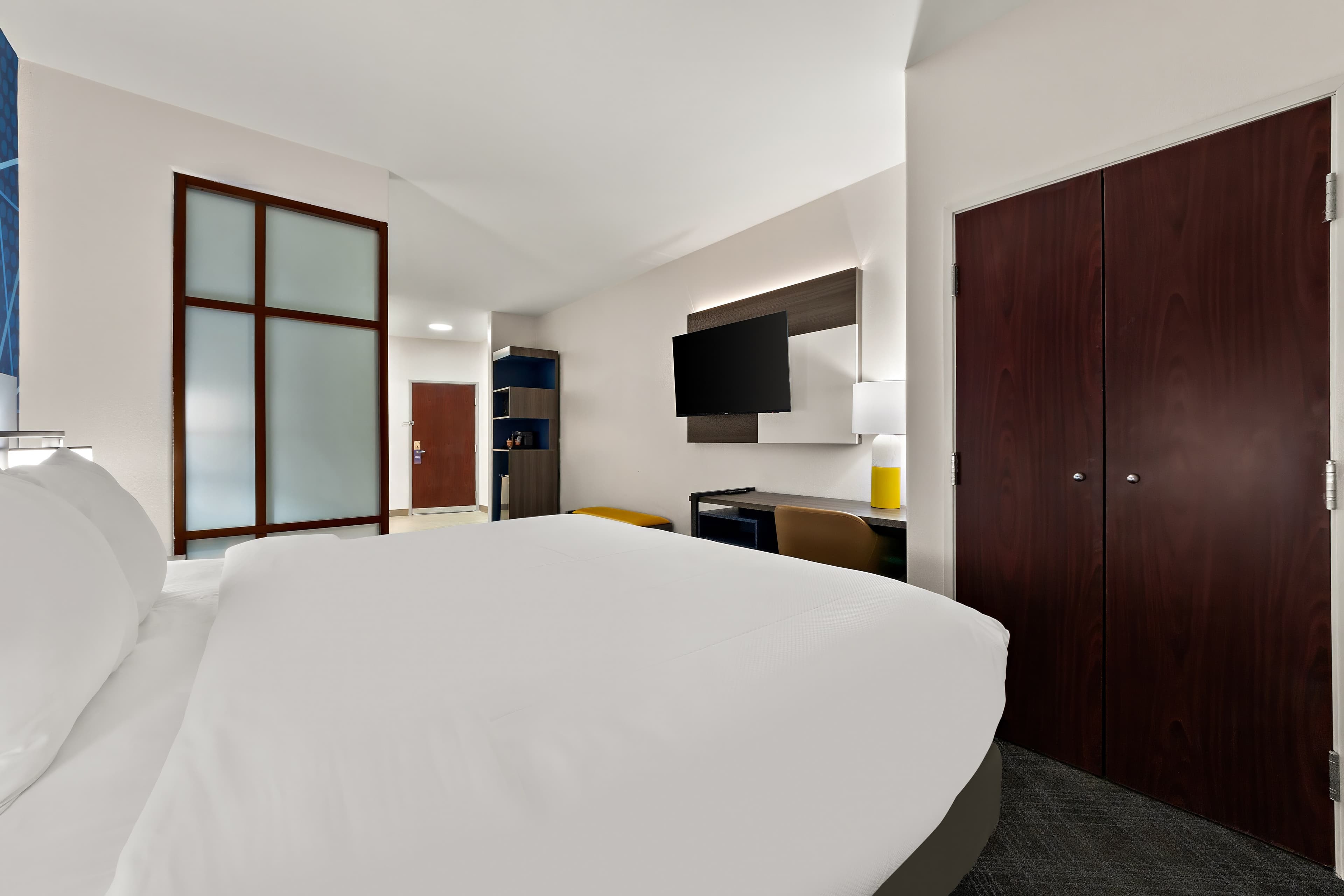 Comfort Suites Bastrop — 11