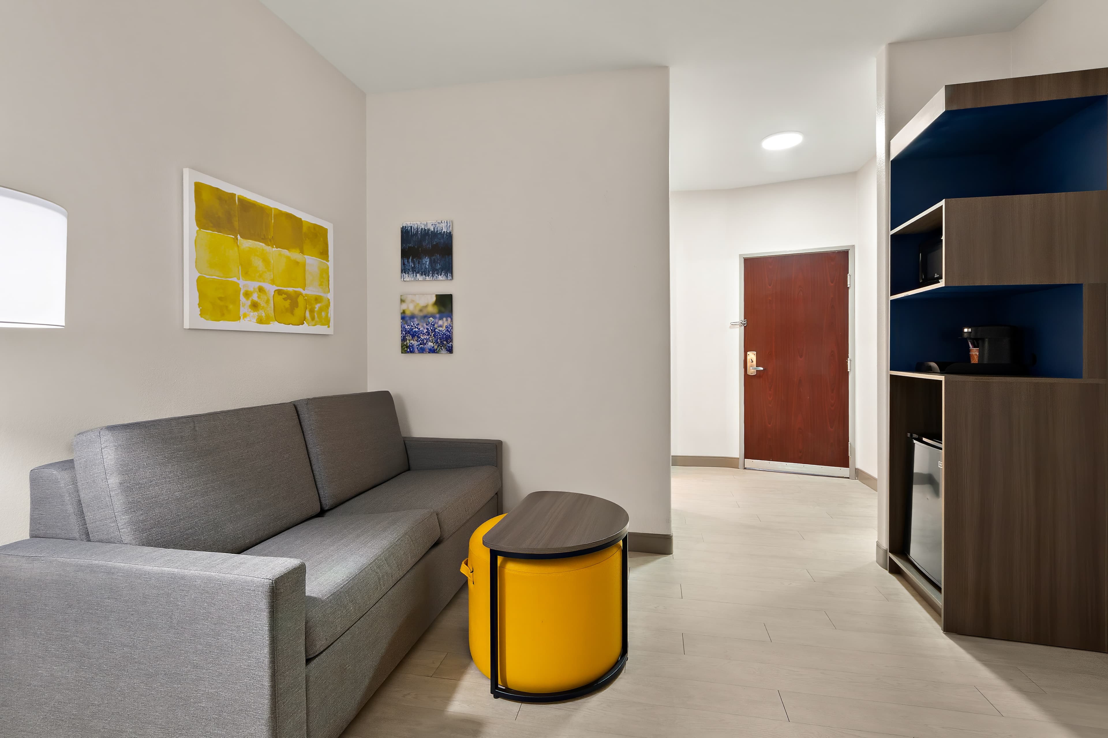 Comfort Suites Bastrop — 12