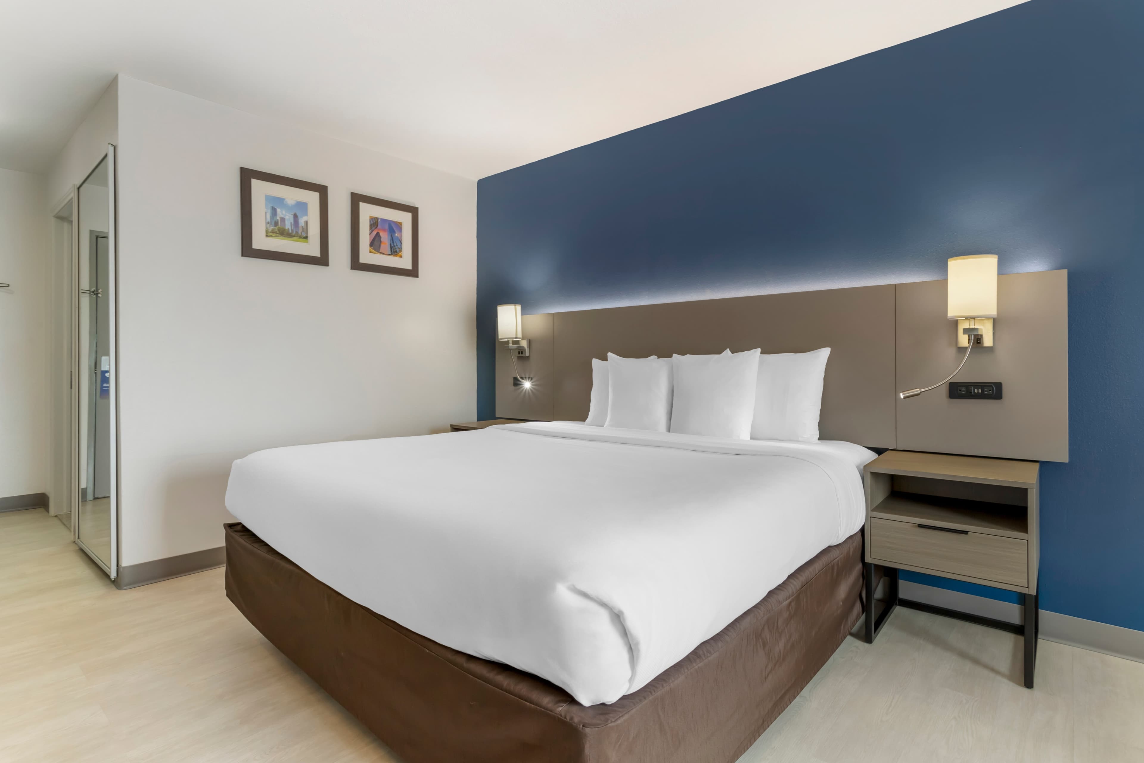 Comfort Inn & Suites Houston FM1960 - Champions — 15