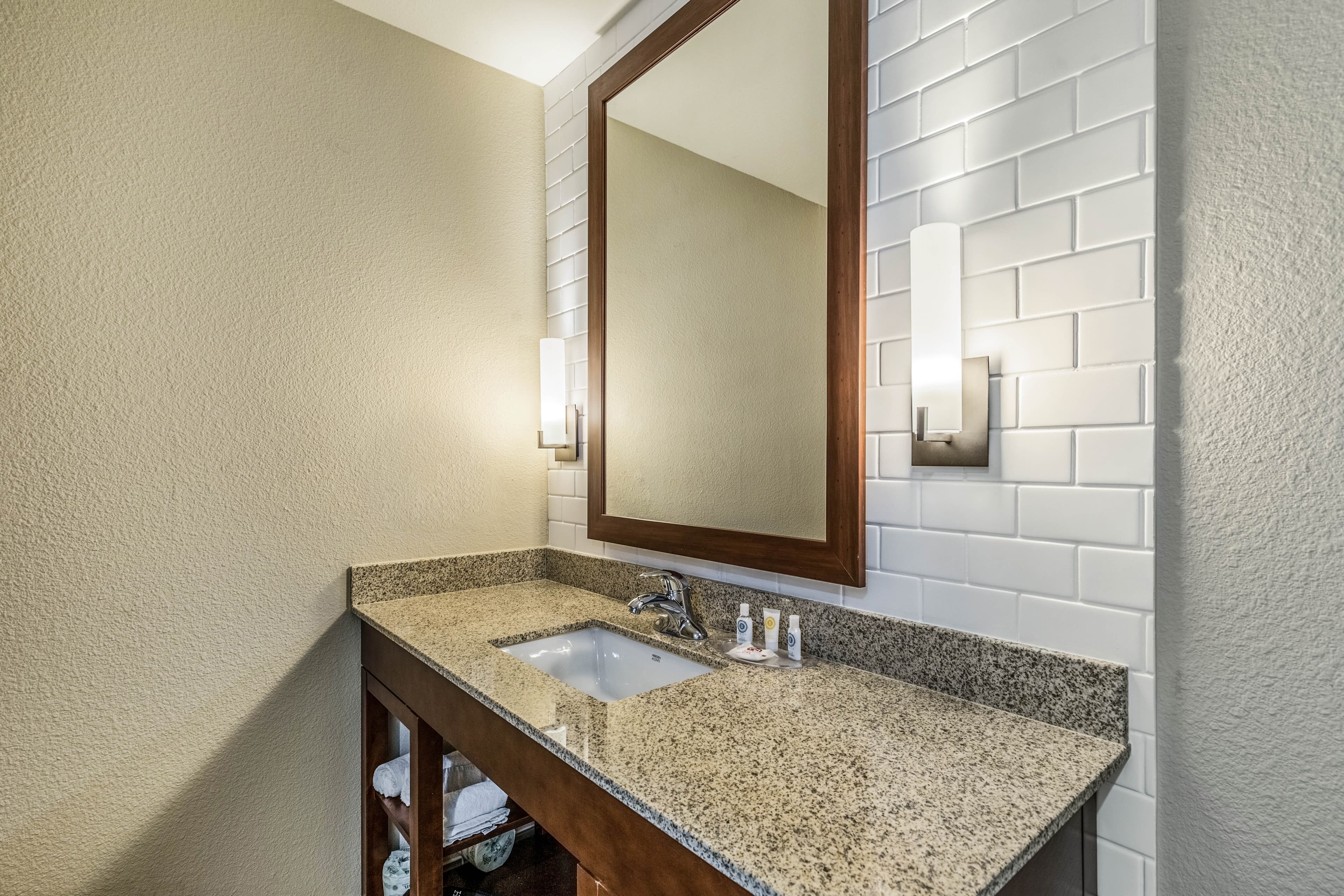 Comfort Suites Channelview - Houston East — 28