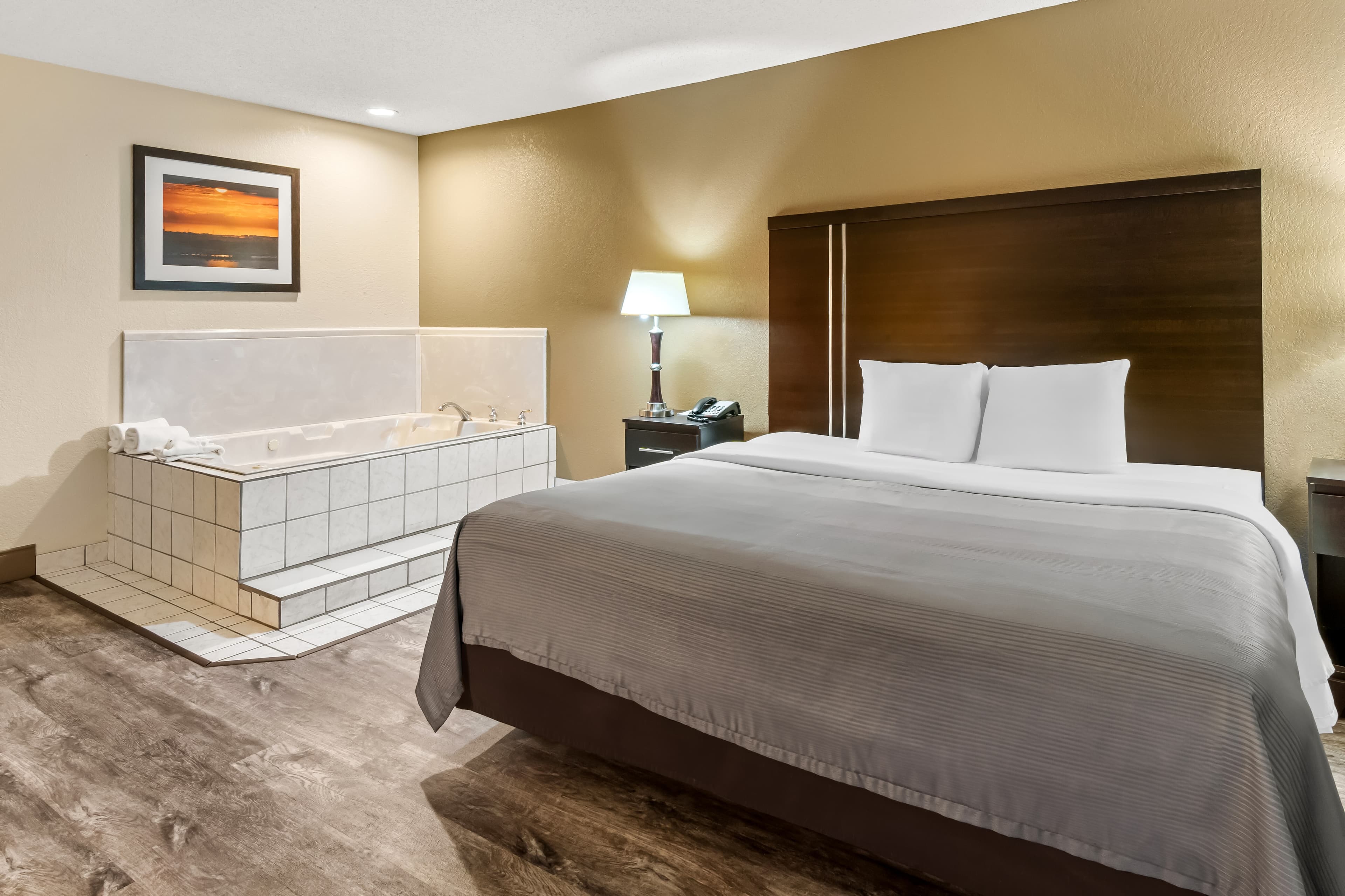 Quality Inn & Suites - Granbury — 7