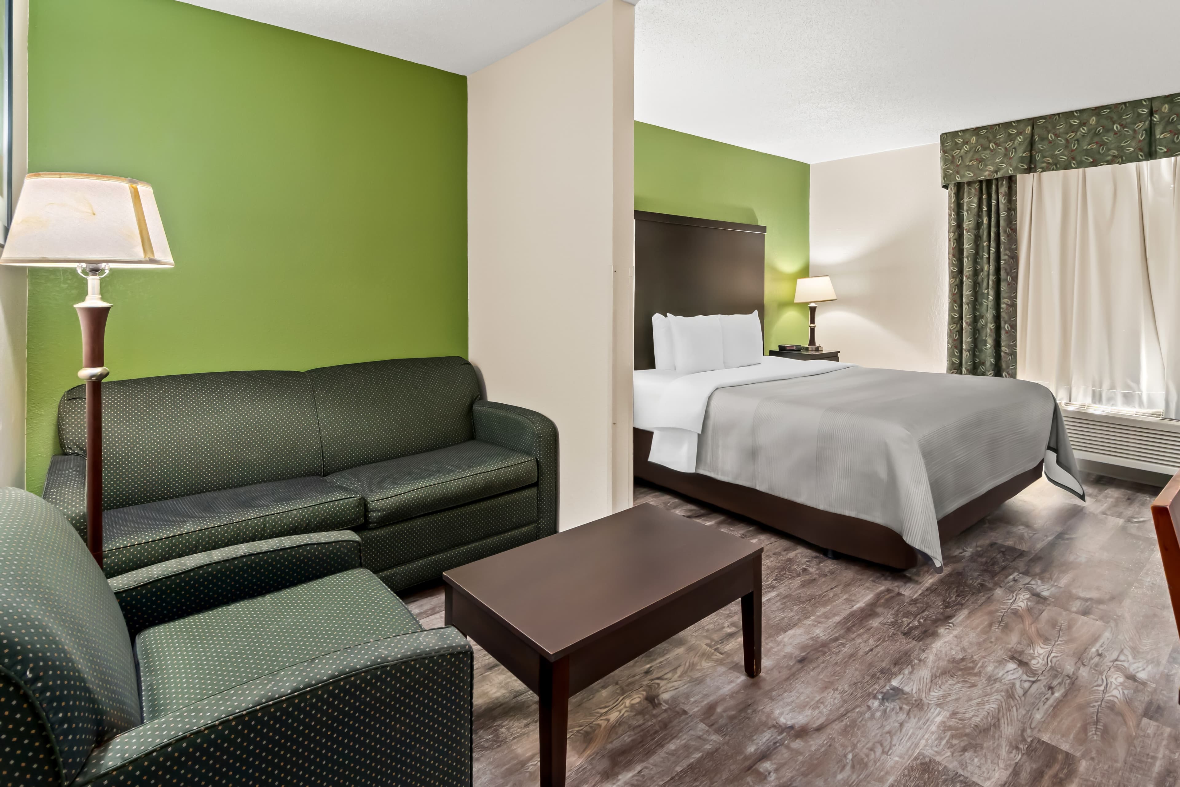 Quality Inn & Suites - Granbury — 29