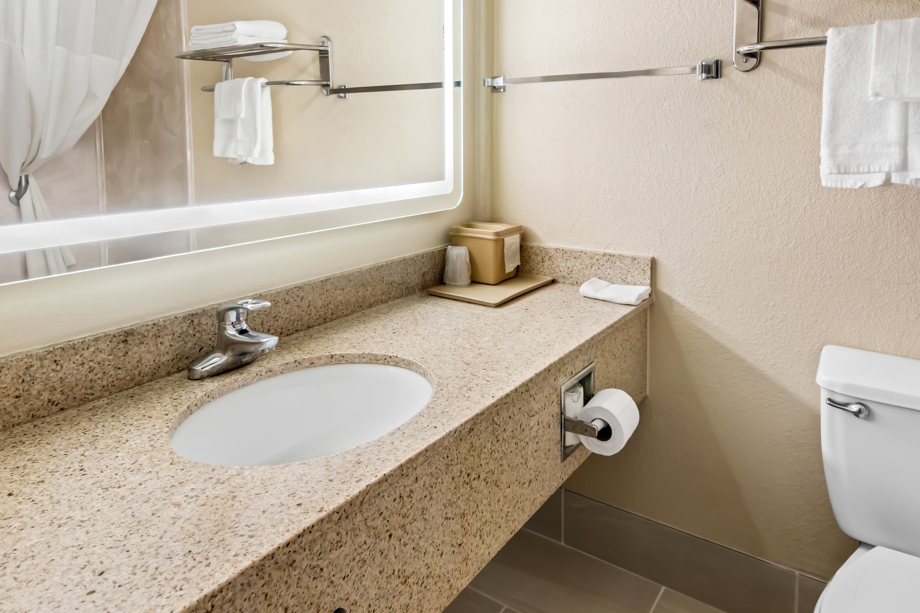 Quality Inn & Suites - Granbury — 24