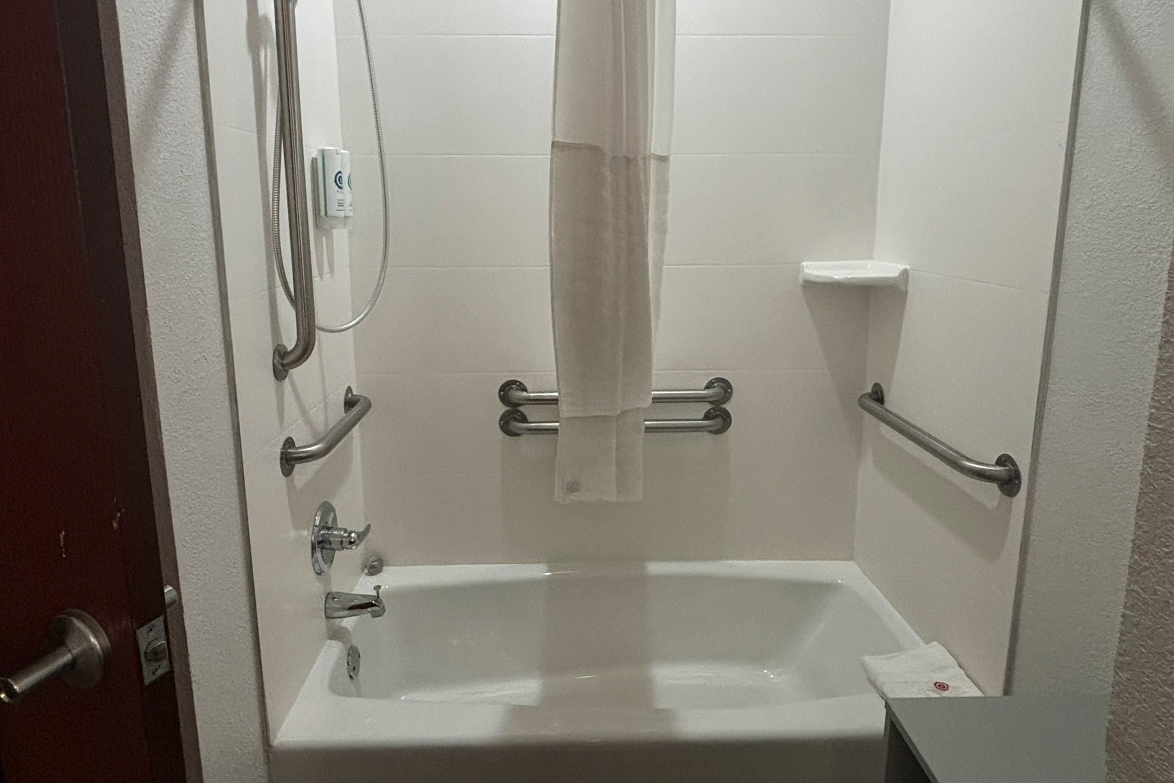 Comfort Inn & Suites Burnet - Image 4