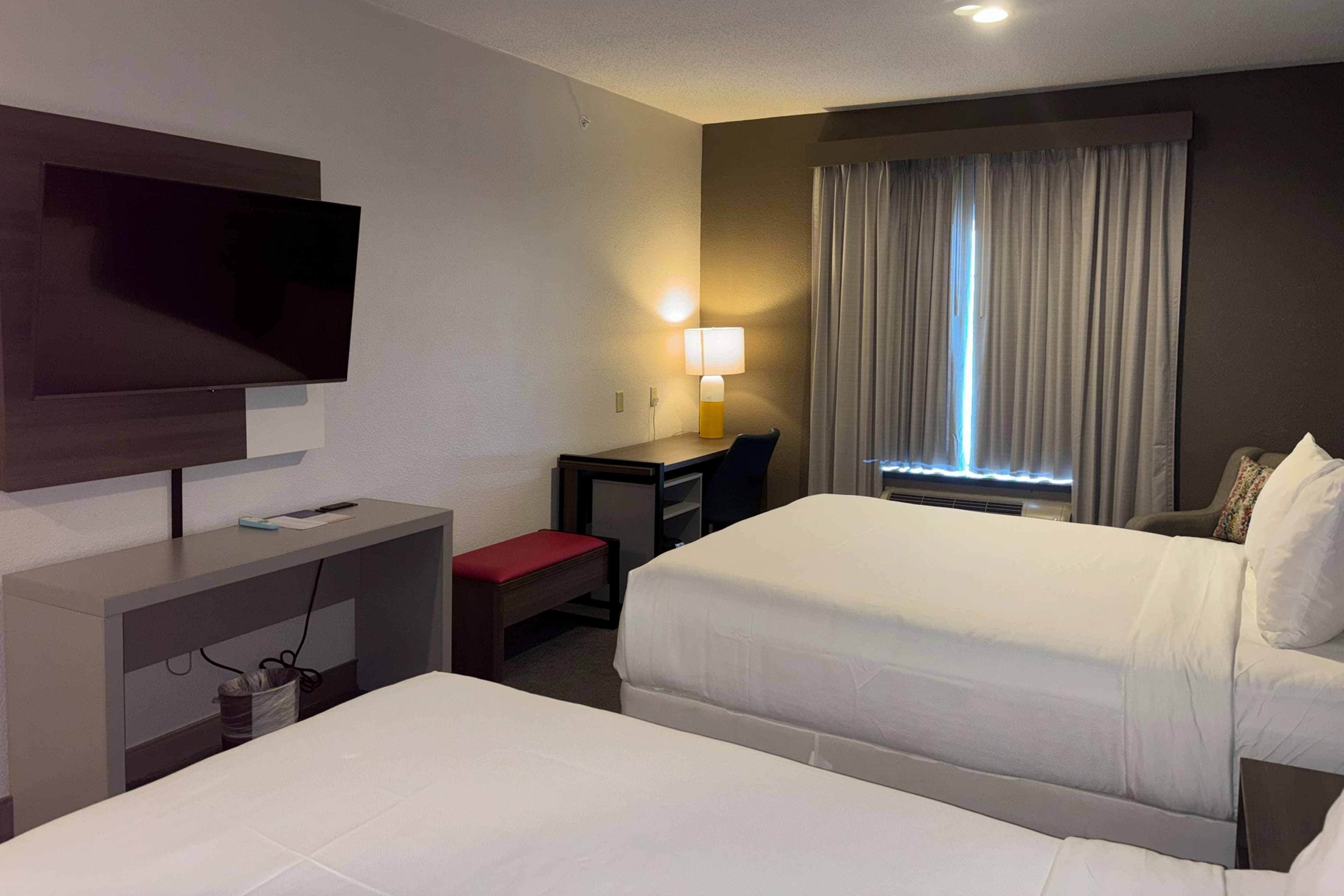 Comfort Inn & Suites Burnet — 9