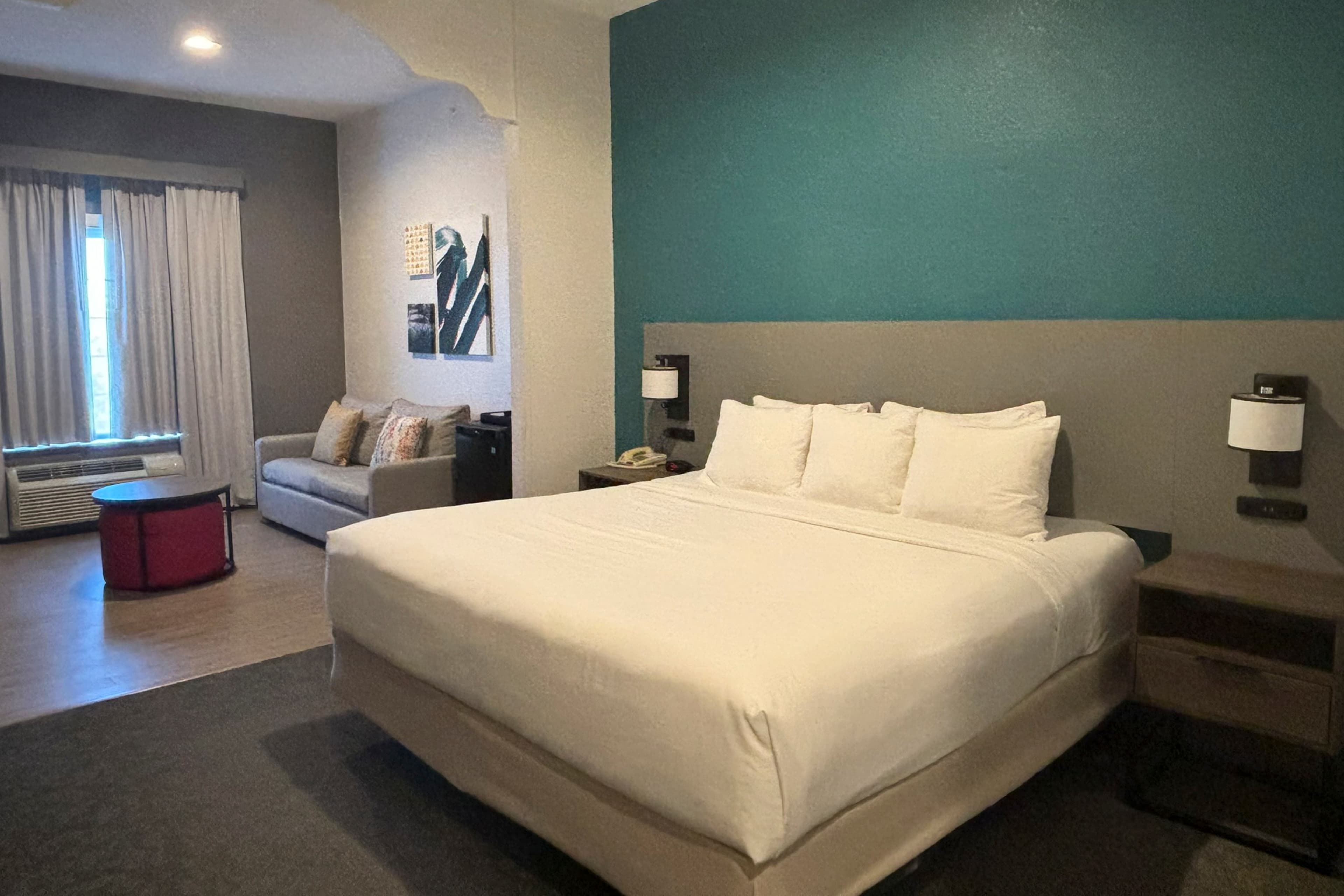 Comfort Inn & Suites Burnet — 11