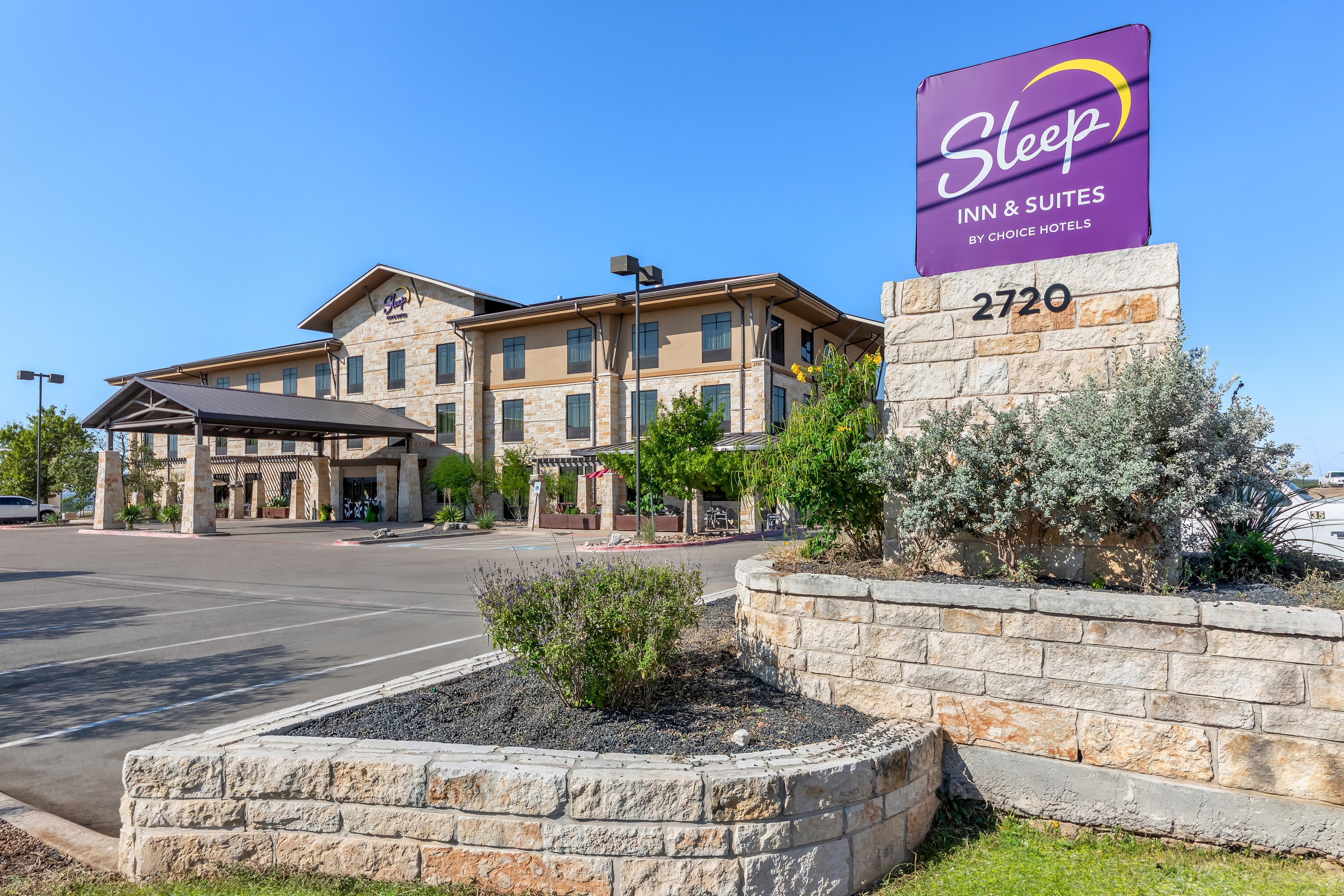 Sleep Inn & Suites Dripping Springs - Austin Area - Image 1