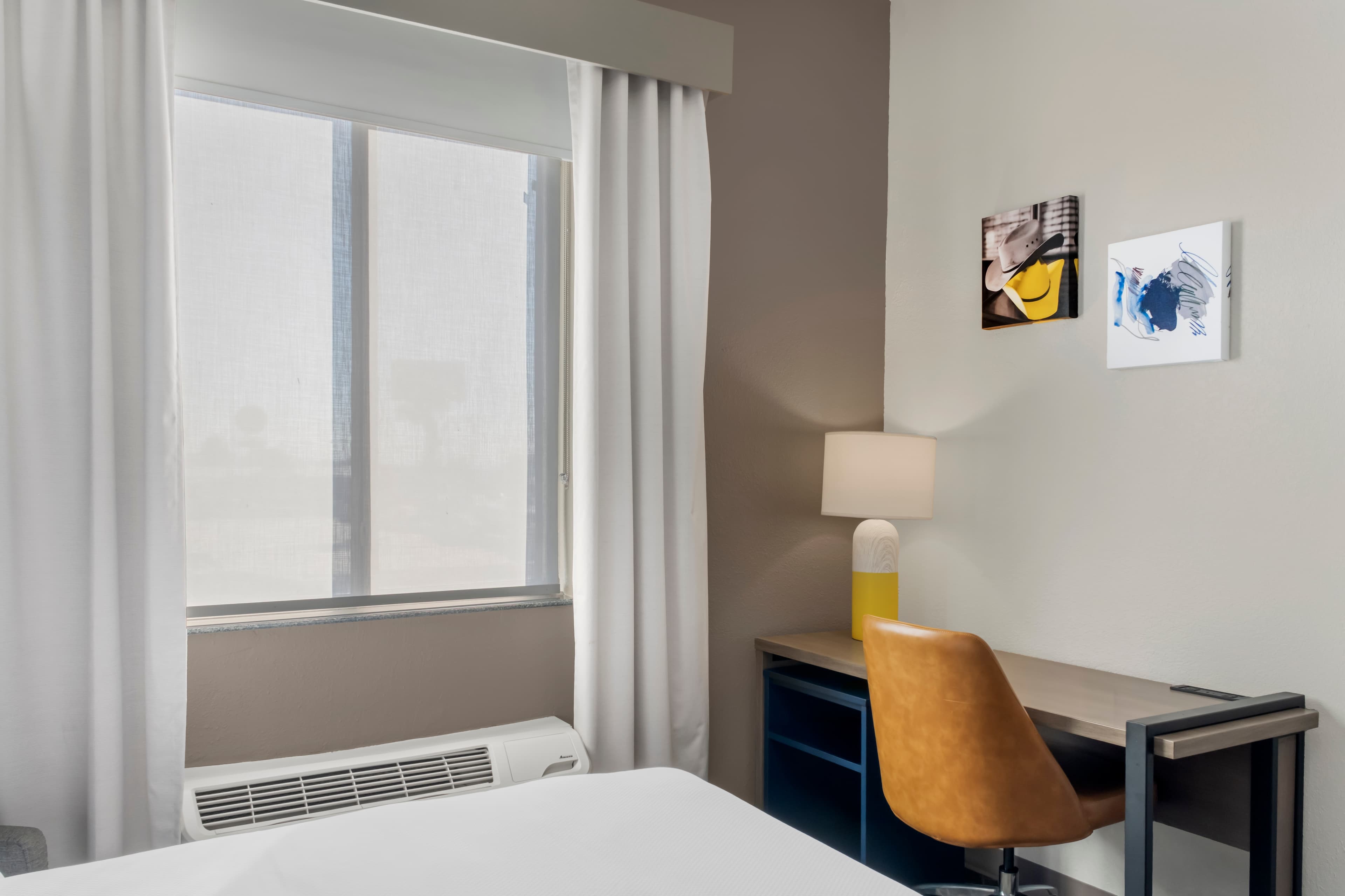 Comfort Inn & Suites El Paso I-10 Airport Area — 9