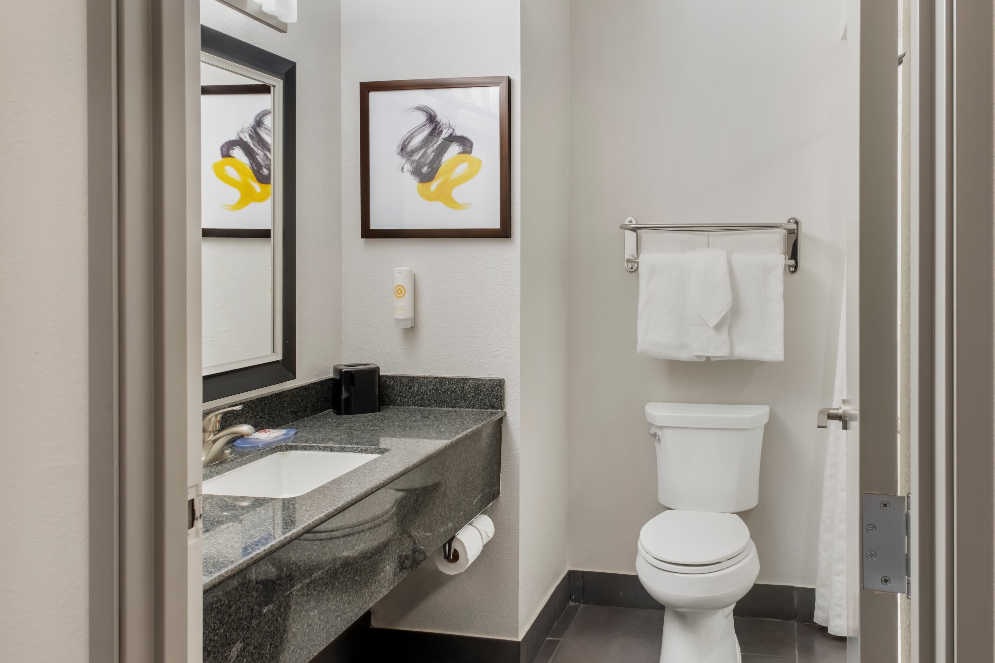 Comfort Inn & Suites El Paso I-10 Airport Area — 10
