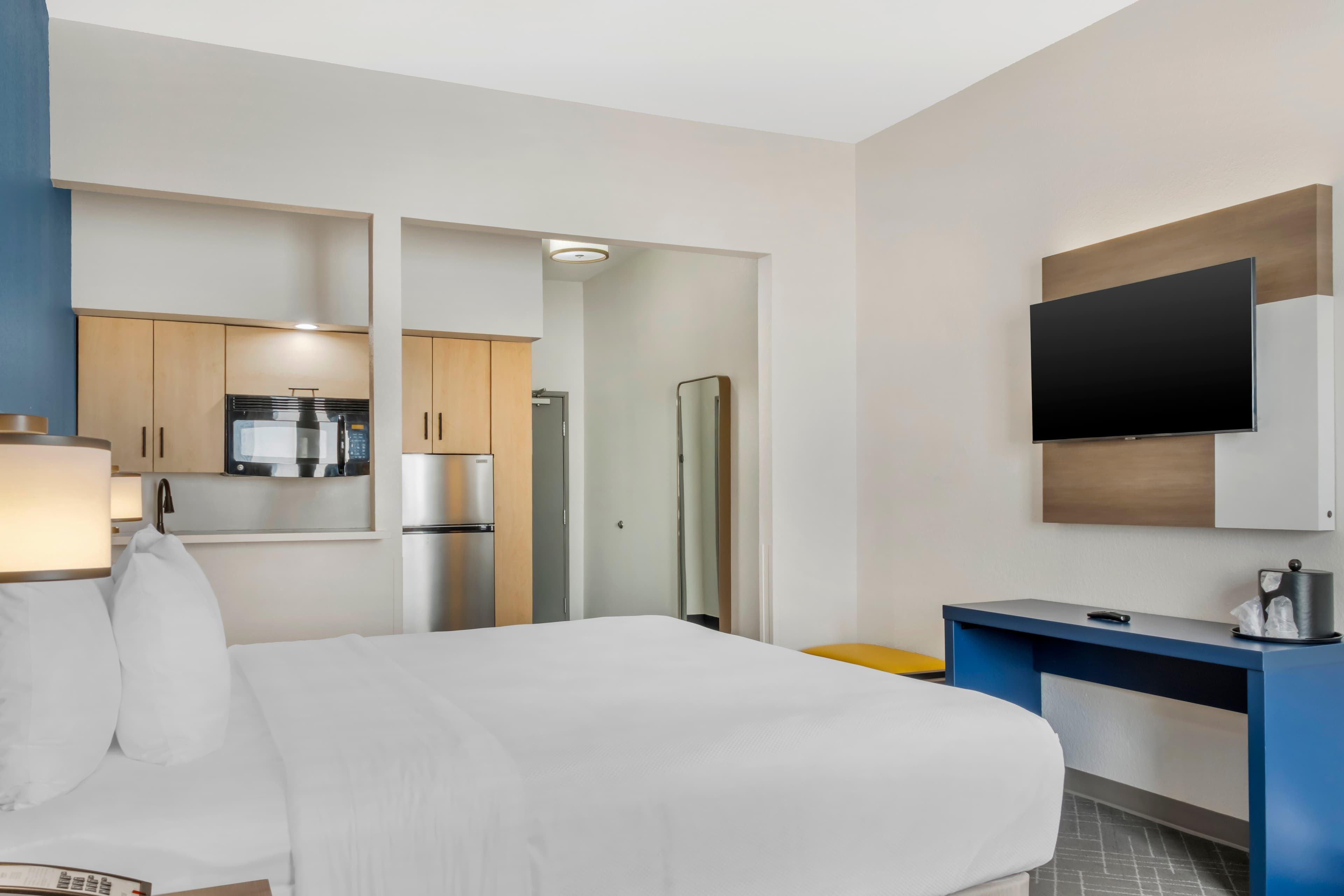 Comfort Inn & Suites El Paso I-10 Airport Area — 13