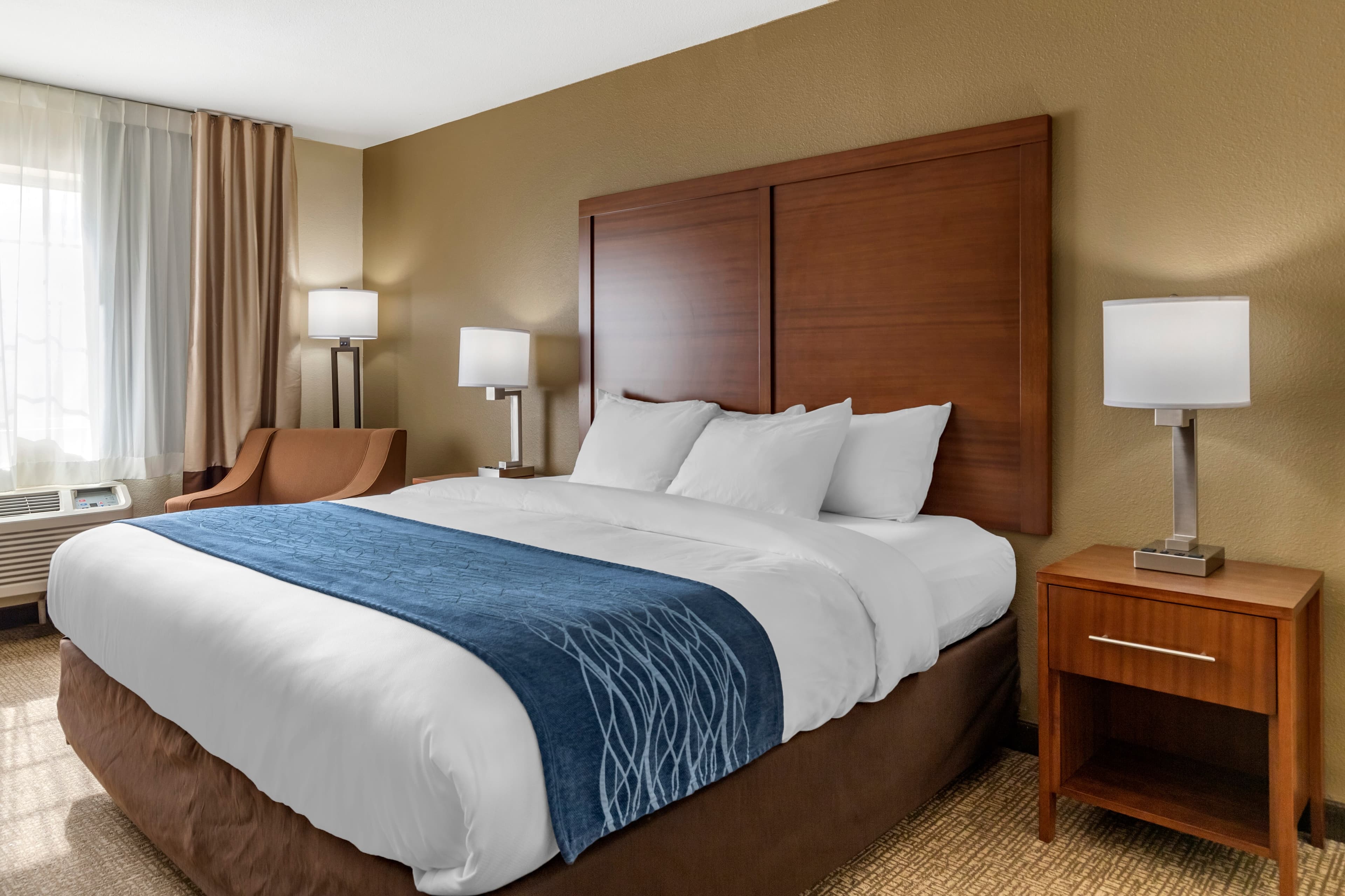 Comfort Inn & Suites Texas Hill Country — 15